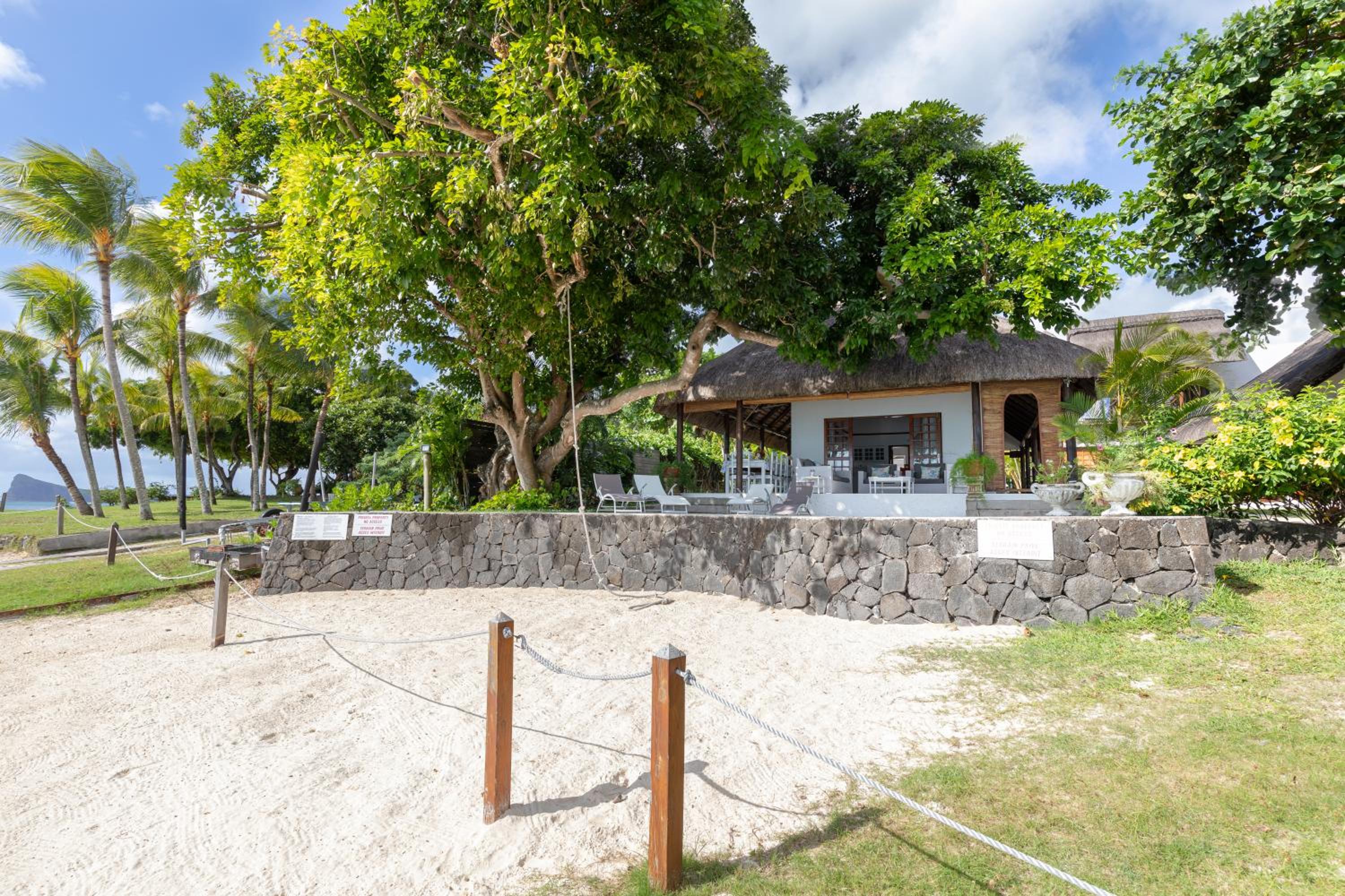 Samya, a luxurious beachfront villa view 2