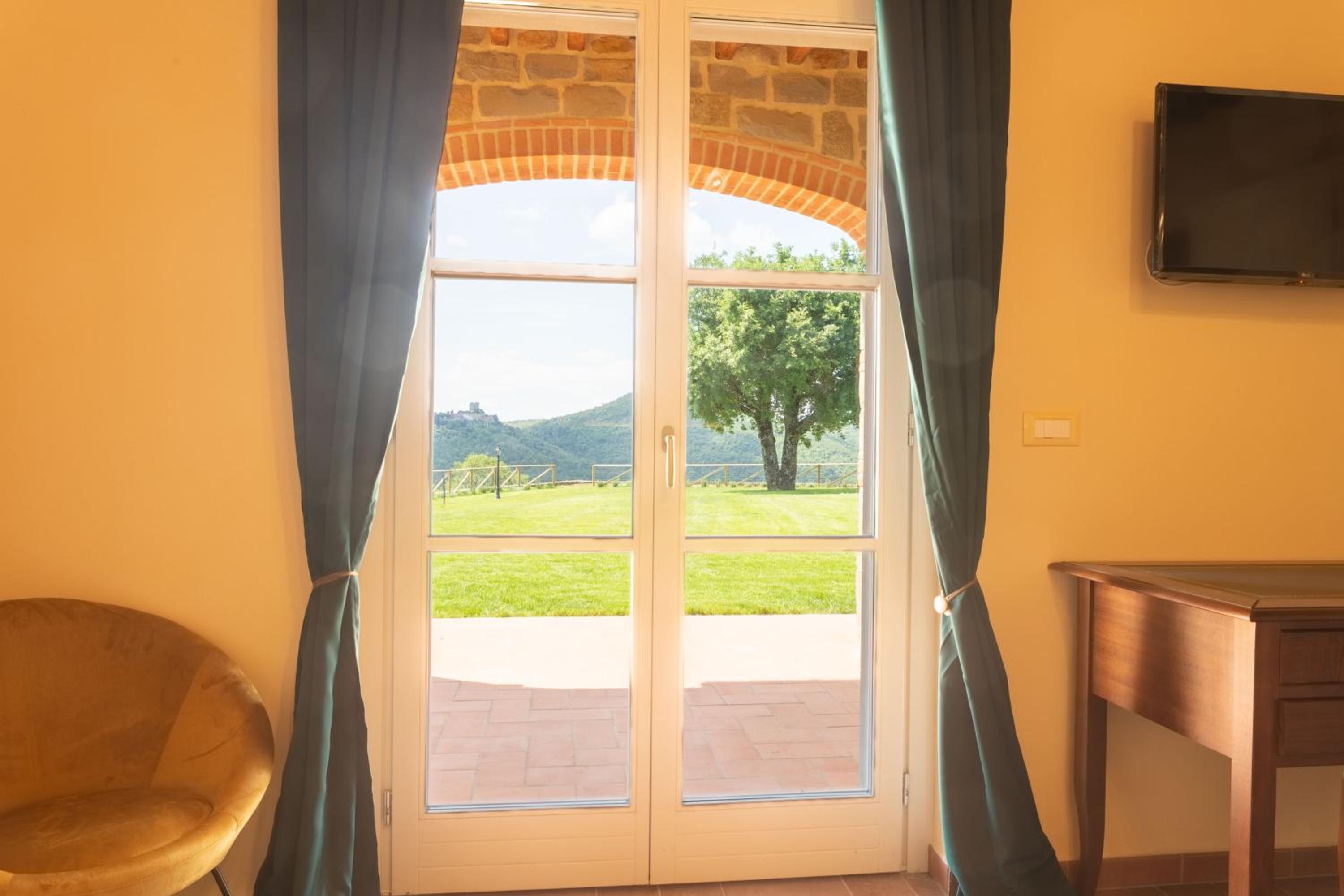 Casale la Querce by VacaVilla
