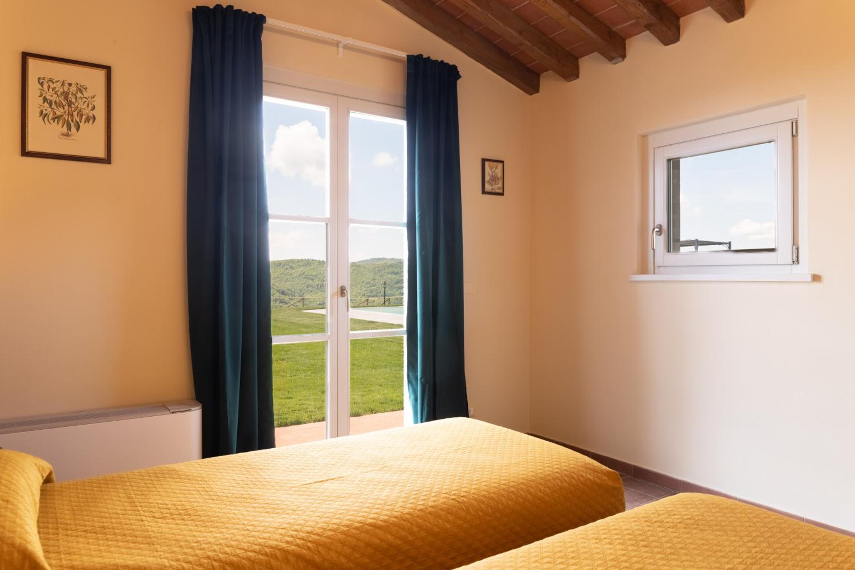 Casale la Querce by VacaVilla