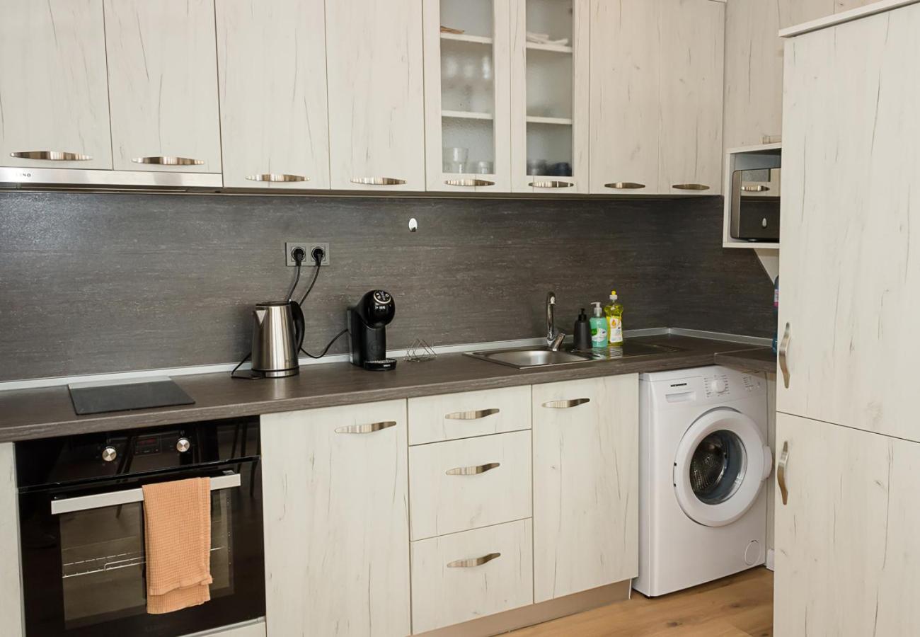 Seaview Haven - Elegant 2BD Flat in Balchik by Flat Mаnager