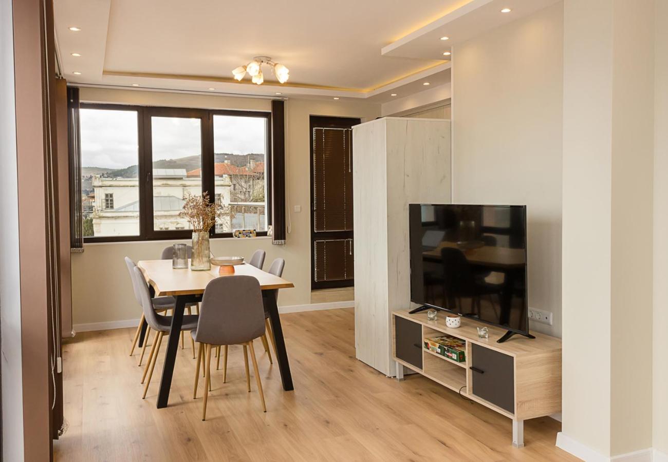 Seaview Haven - Elegant 2BD Flat in Balchik by Flat Mаnager
