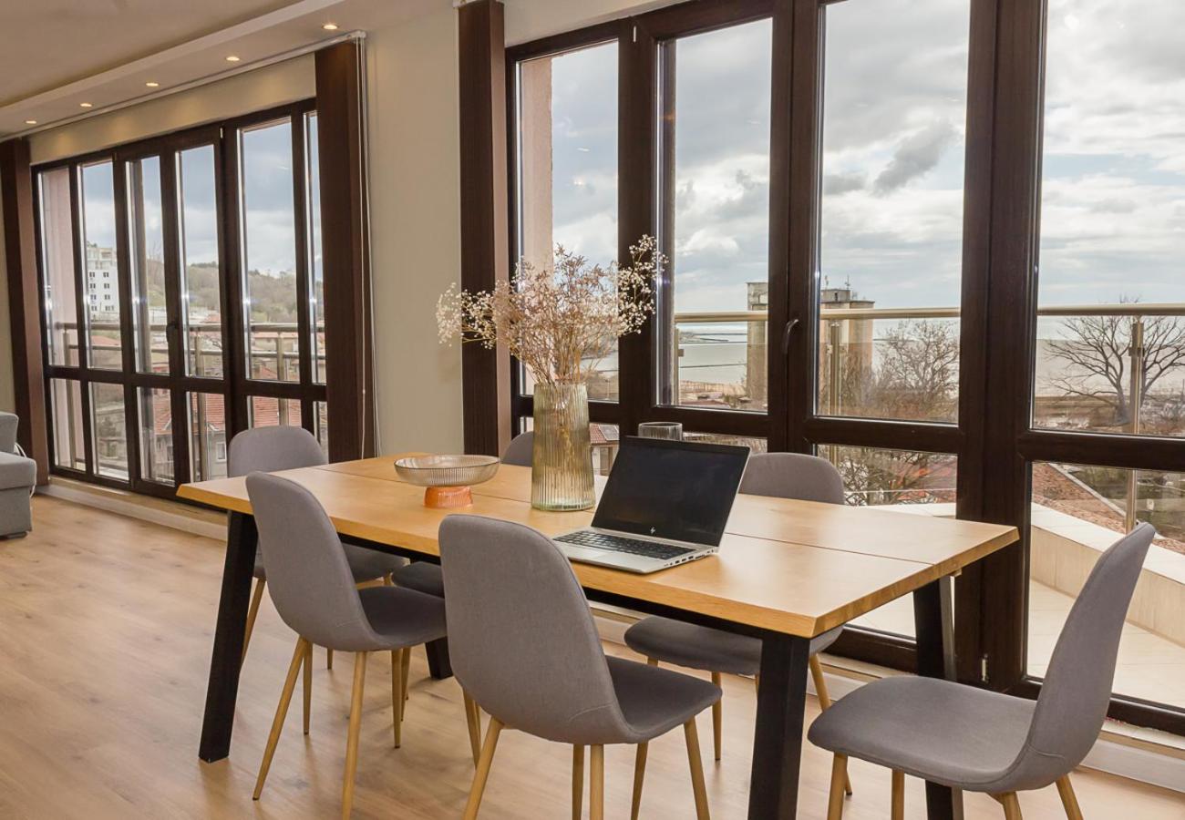 Seaview Haven - Elegant 2BD Flat in Balchik by Flat Mаnager
