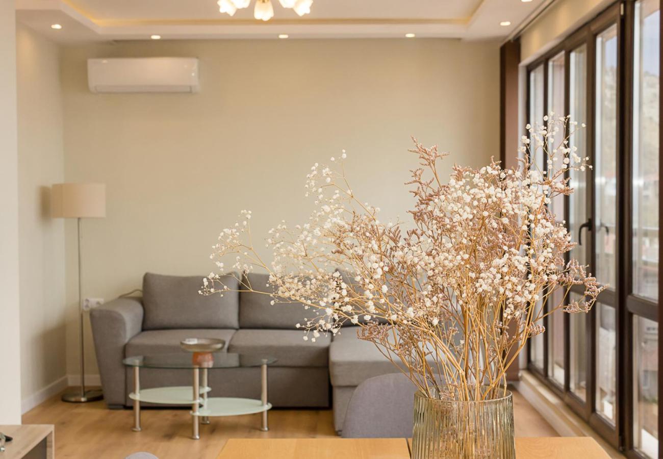 Seaview Haven - Elegant 2BD Flat in Balchik by Flat Mаnager