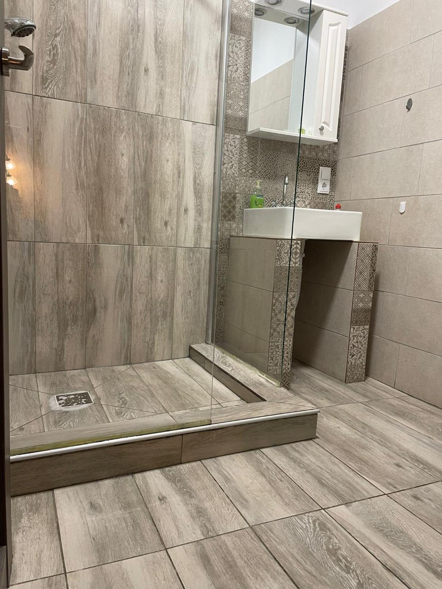 Select City Center Apartments