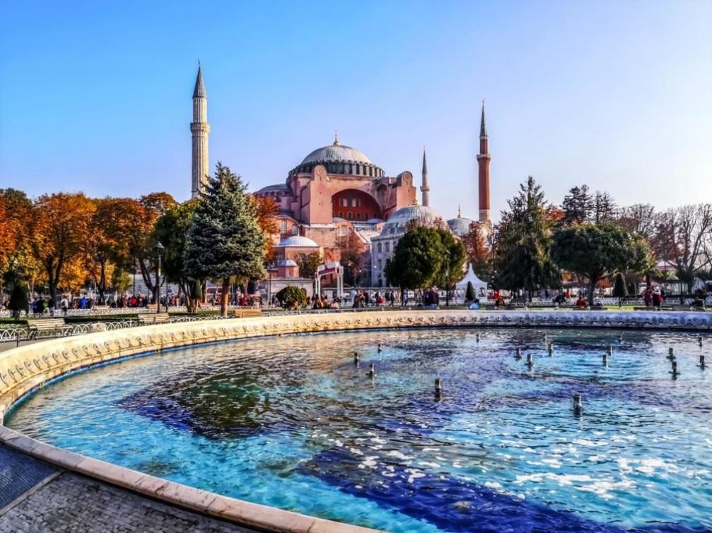 Intimate Studio Hagia Sophia