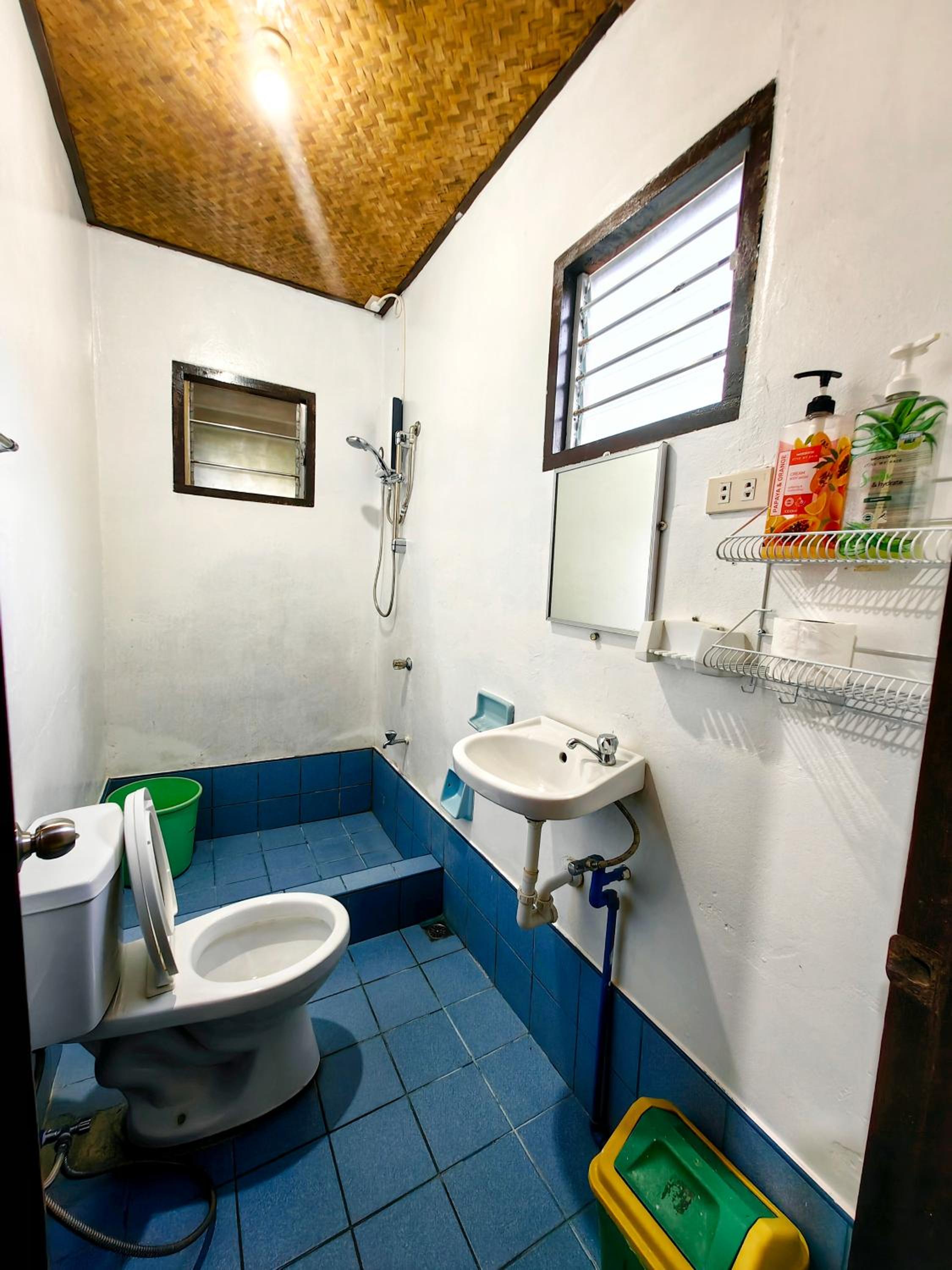Besaga Beachfront B&B - Port Barton