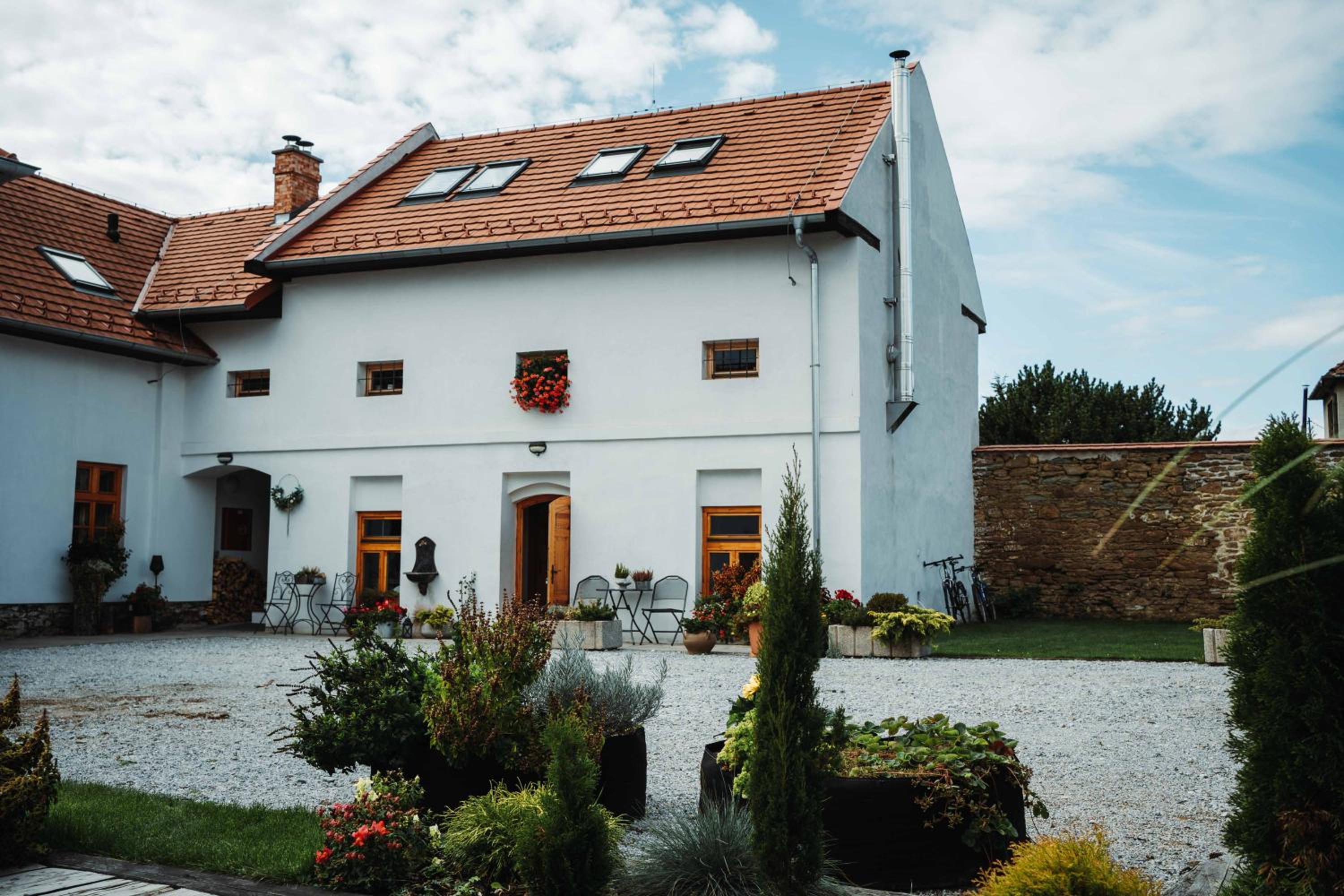 ČÁKYHO KÚRIA - apartmán pre 4 osoby s krbom a saunami