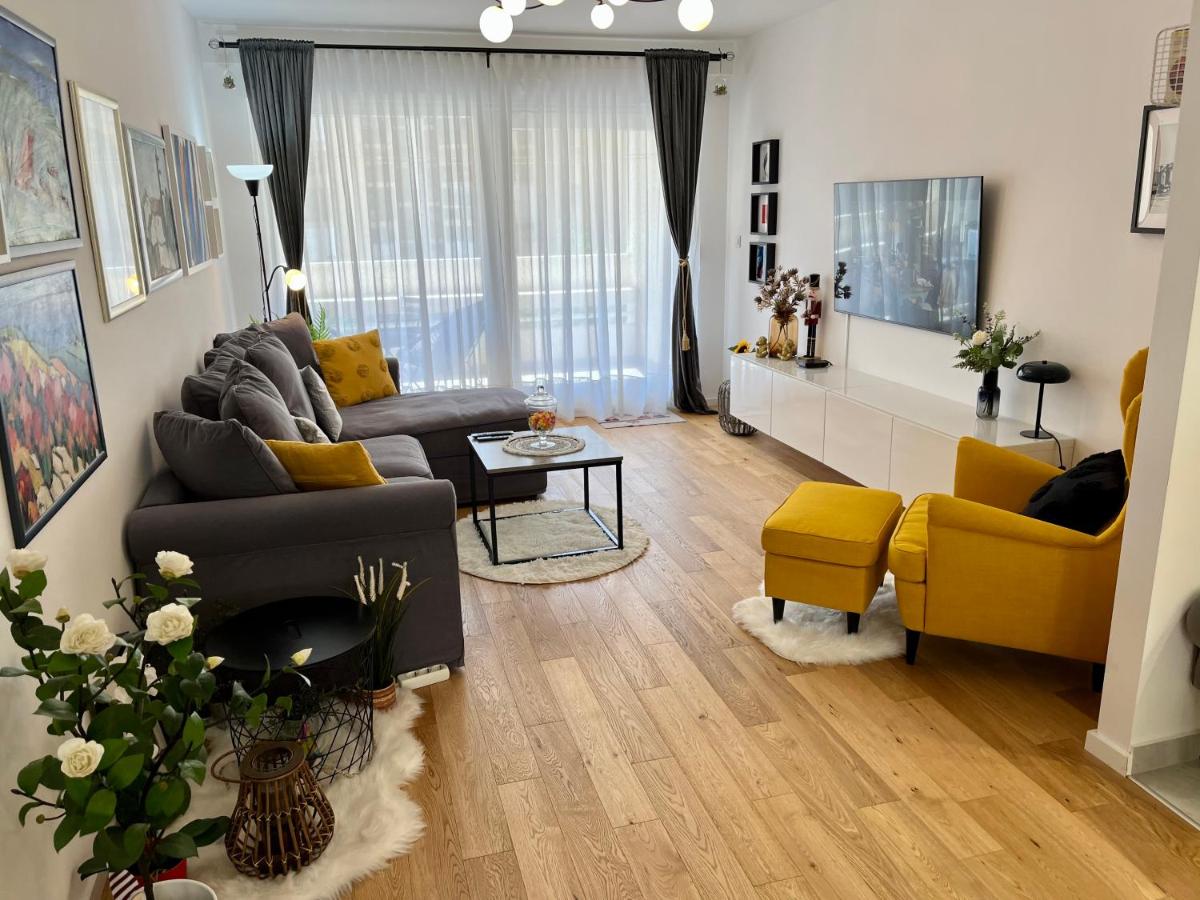 Apartment Sweet Cherry view 3