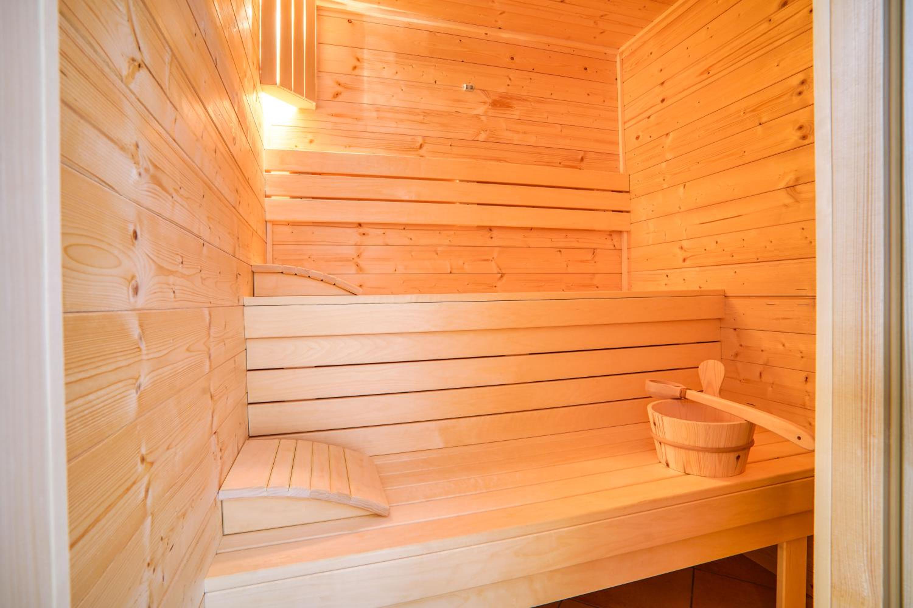 ČÁKYHO KÚRIA - apartmán pre 4 osoby s krbom a saunami
