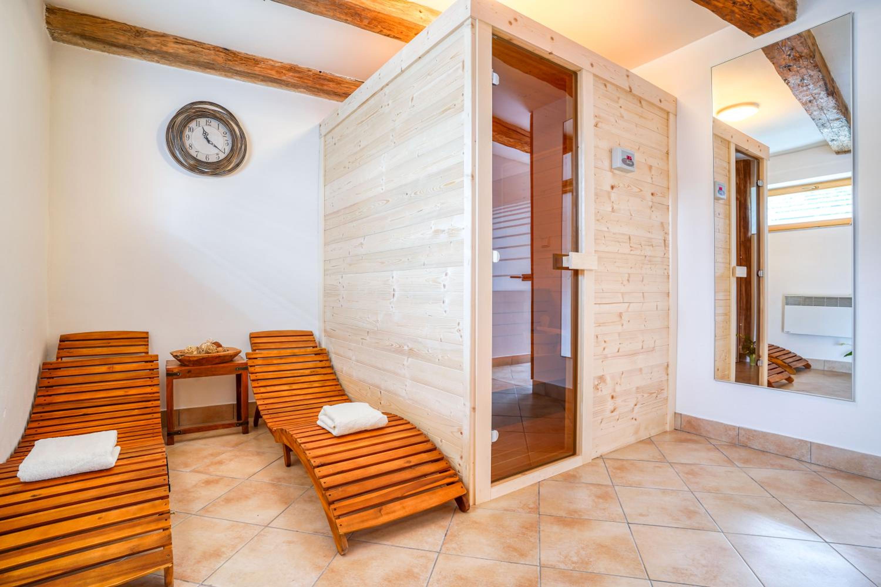 ČÁKYHO KÚRIA - apartmán pre 4 osoby s krbom a saunami, photo 11