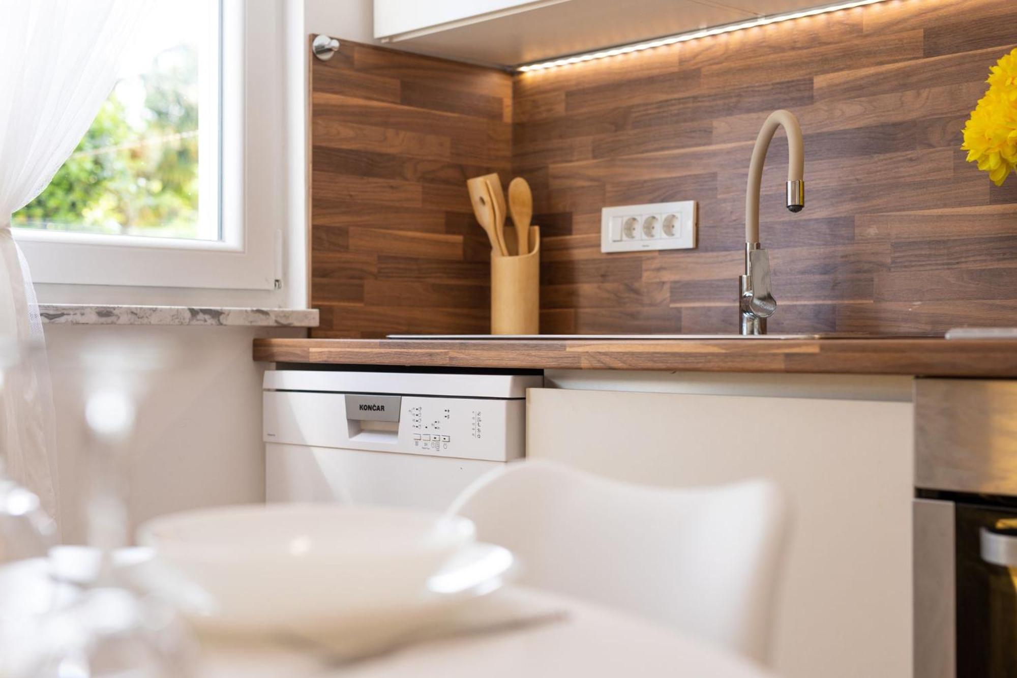 Apartments Danica by EL-PI TOURS