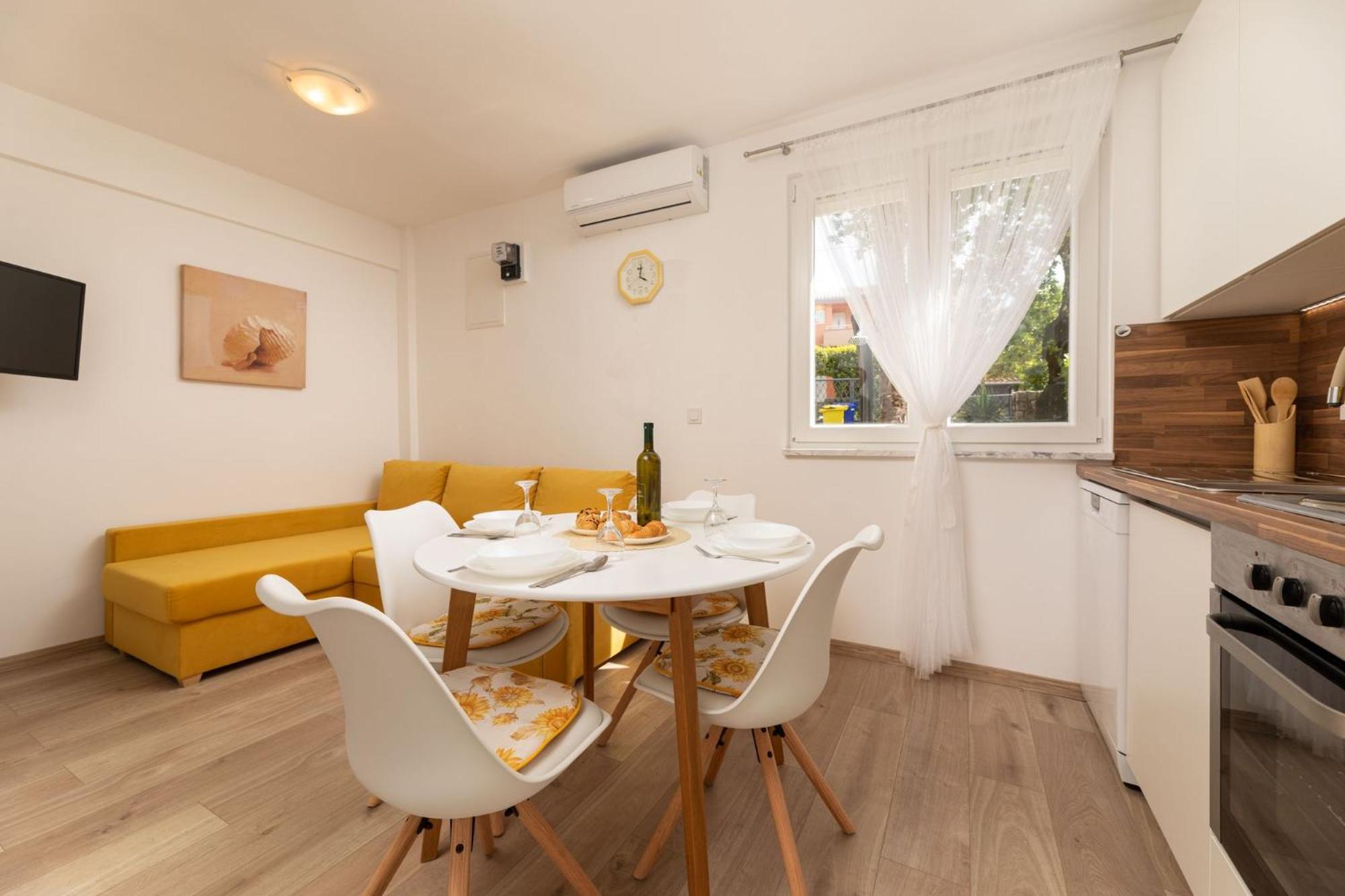 Apartments Danica by EL-PI TOURS