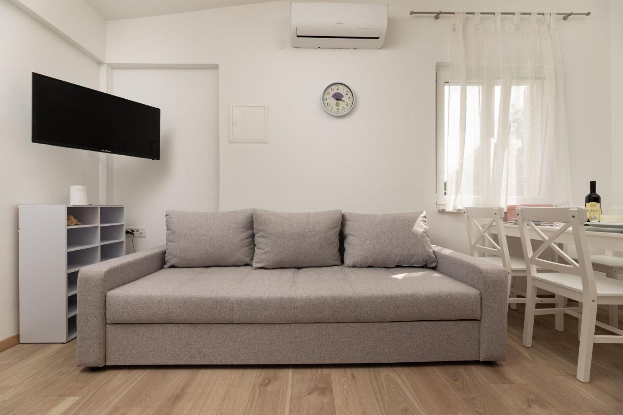 Apartments Danica by EL-PI TOURS