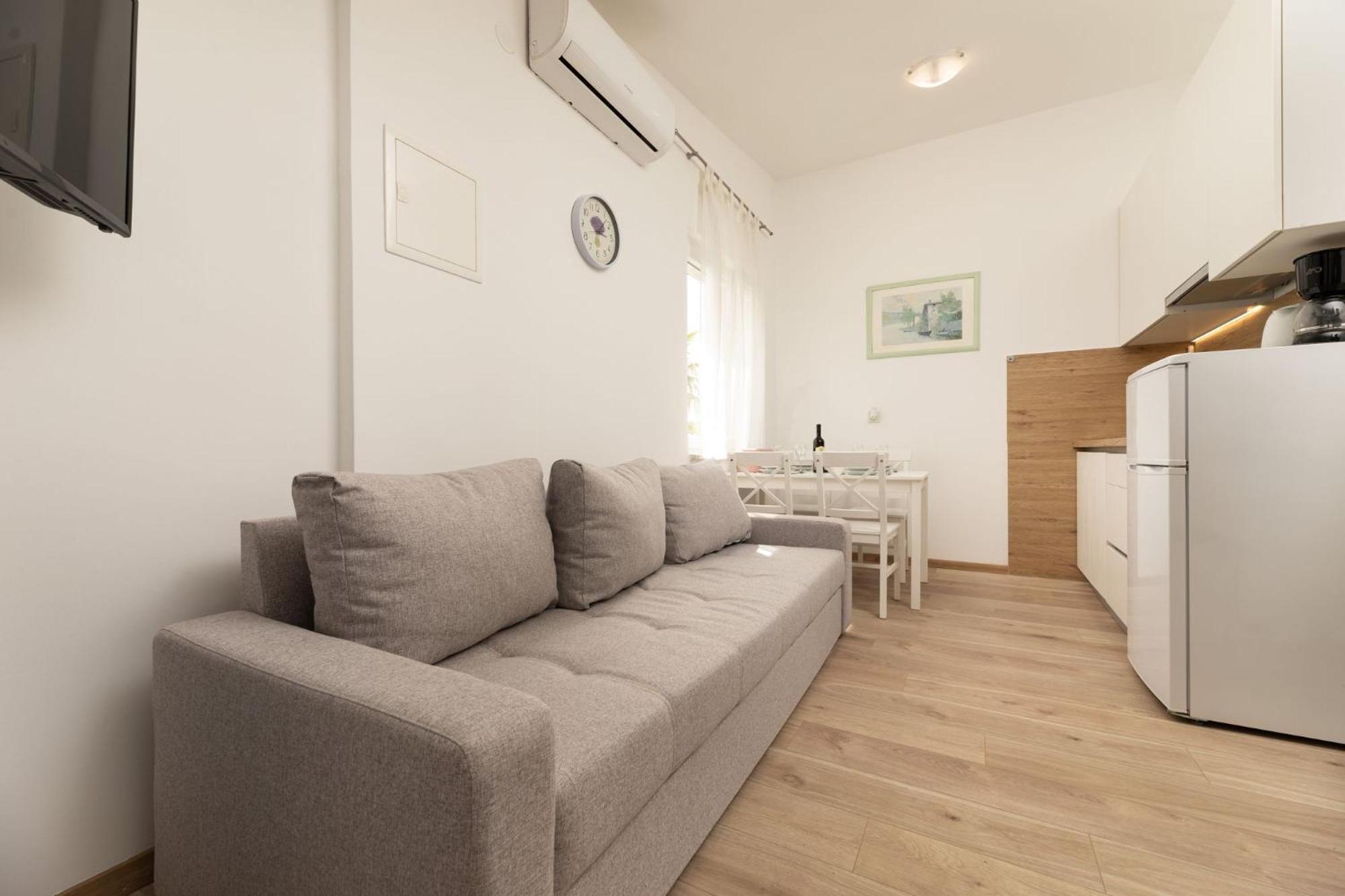 Apartments Danica by EL-PI TOURS