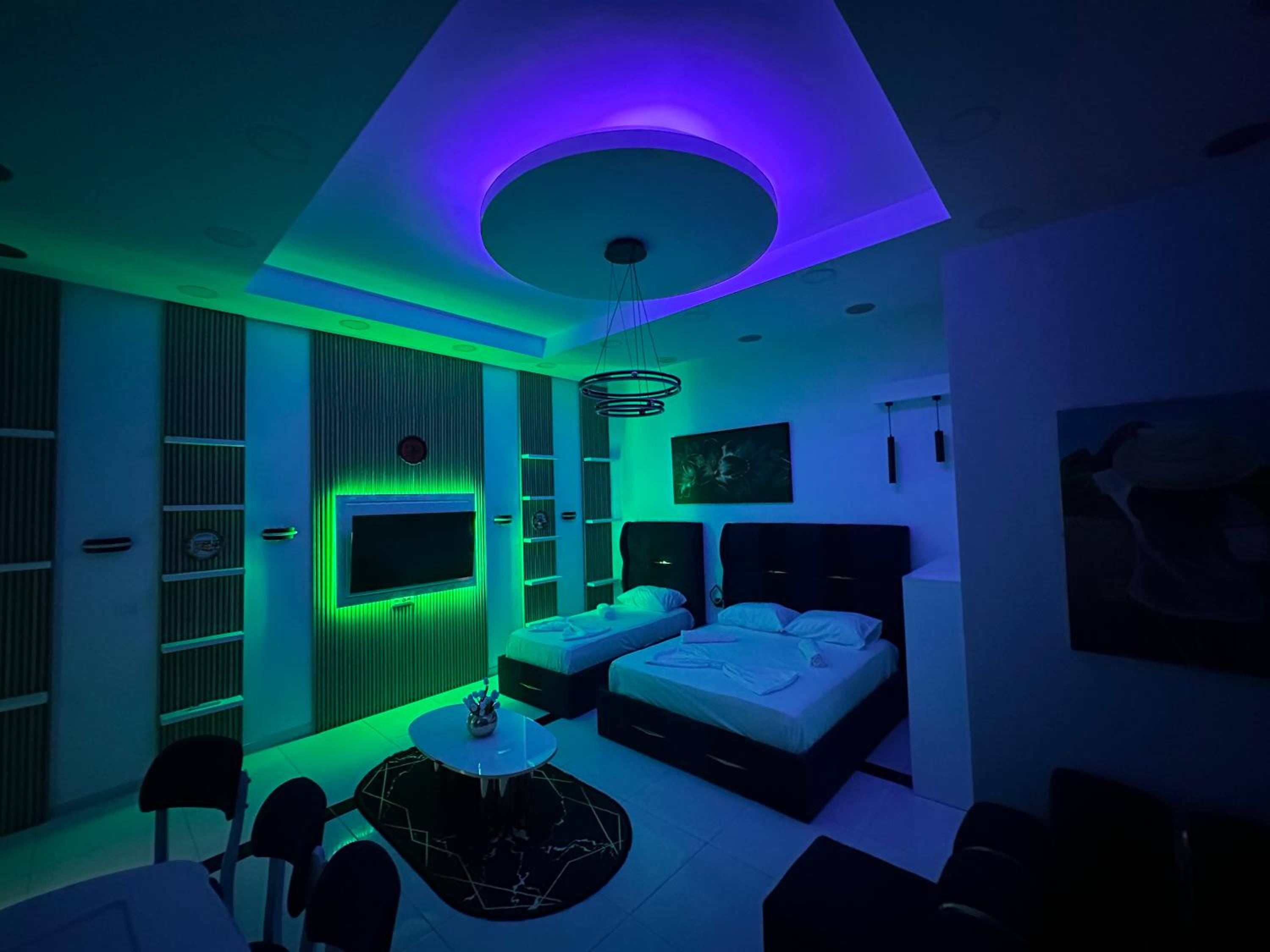 ESTO's Apartament near Tirana Airport 1 - Self CheckIN -Netflix - FREE Parking