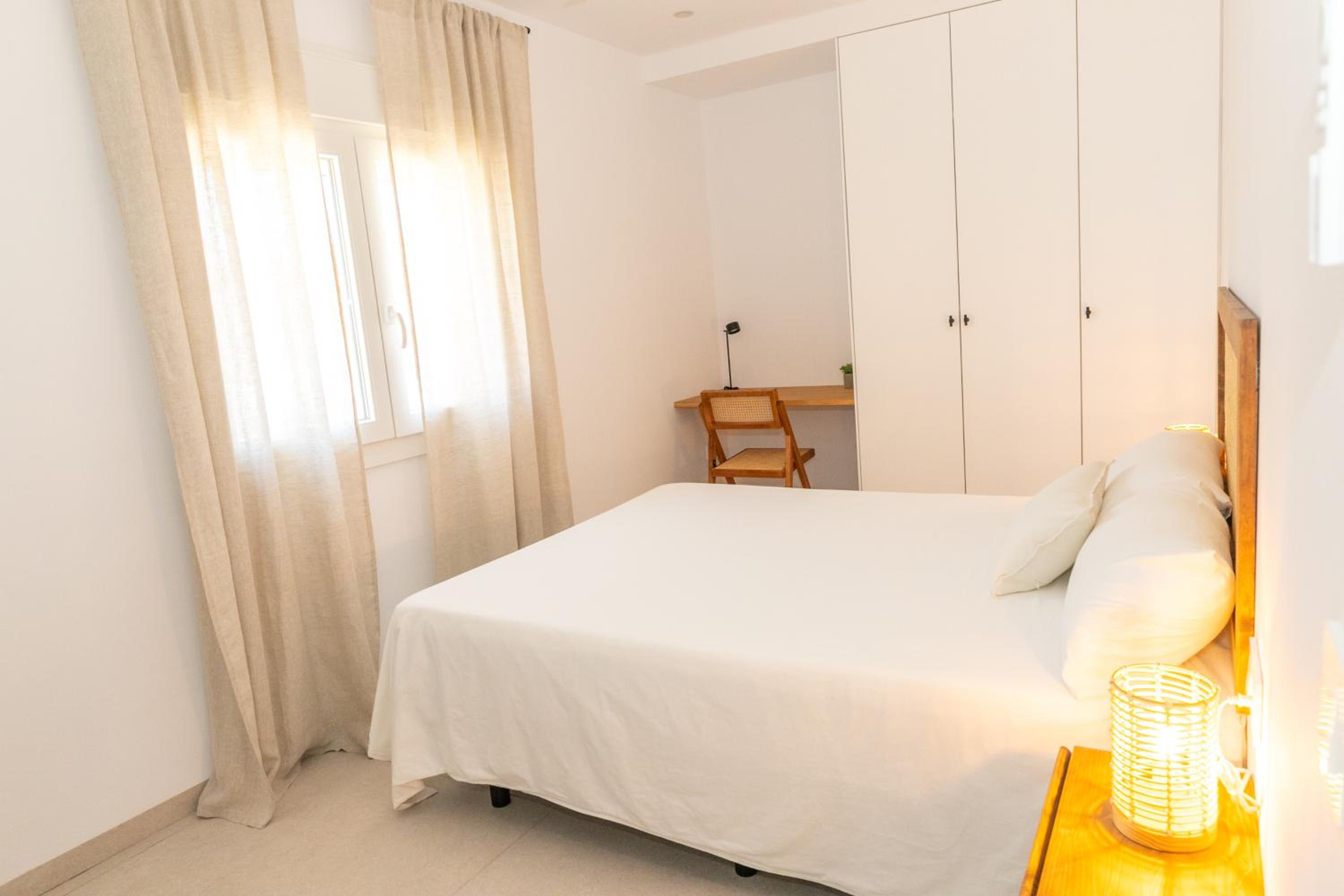 Lances Sun - Apartamento moderno frente a Playa Los Lances ideal para 7 viajeros view 3
