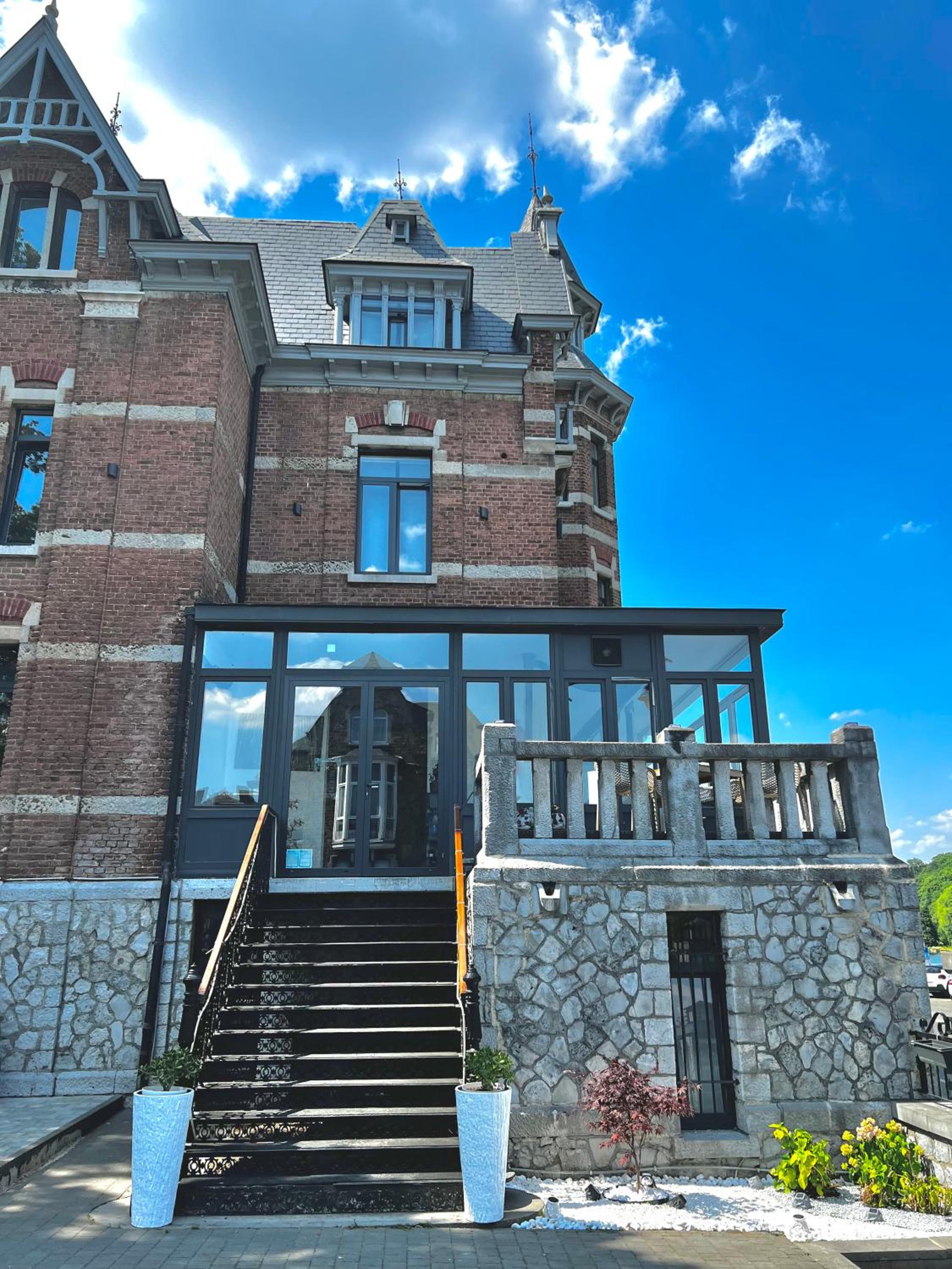 Mes Caprices B&B Villa Mosan Bord de Meuse