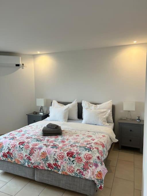 Atikka, Penthouse
