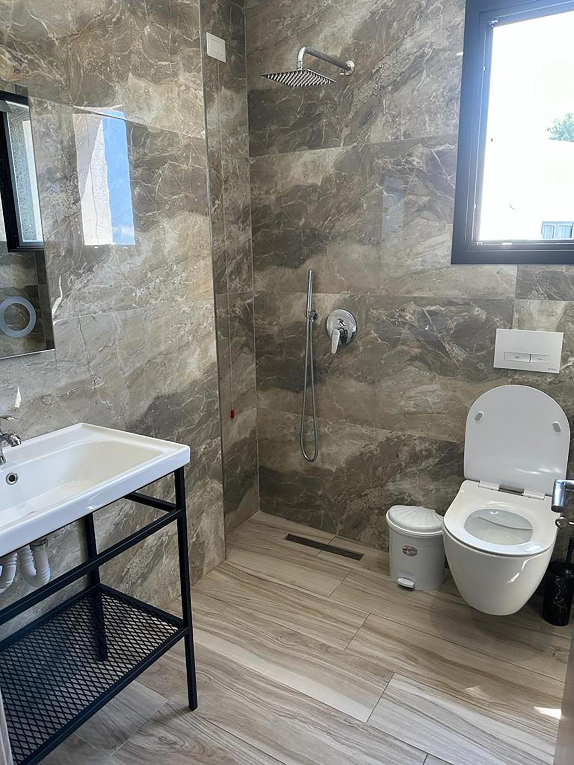 Joanna Suites