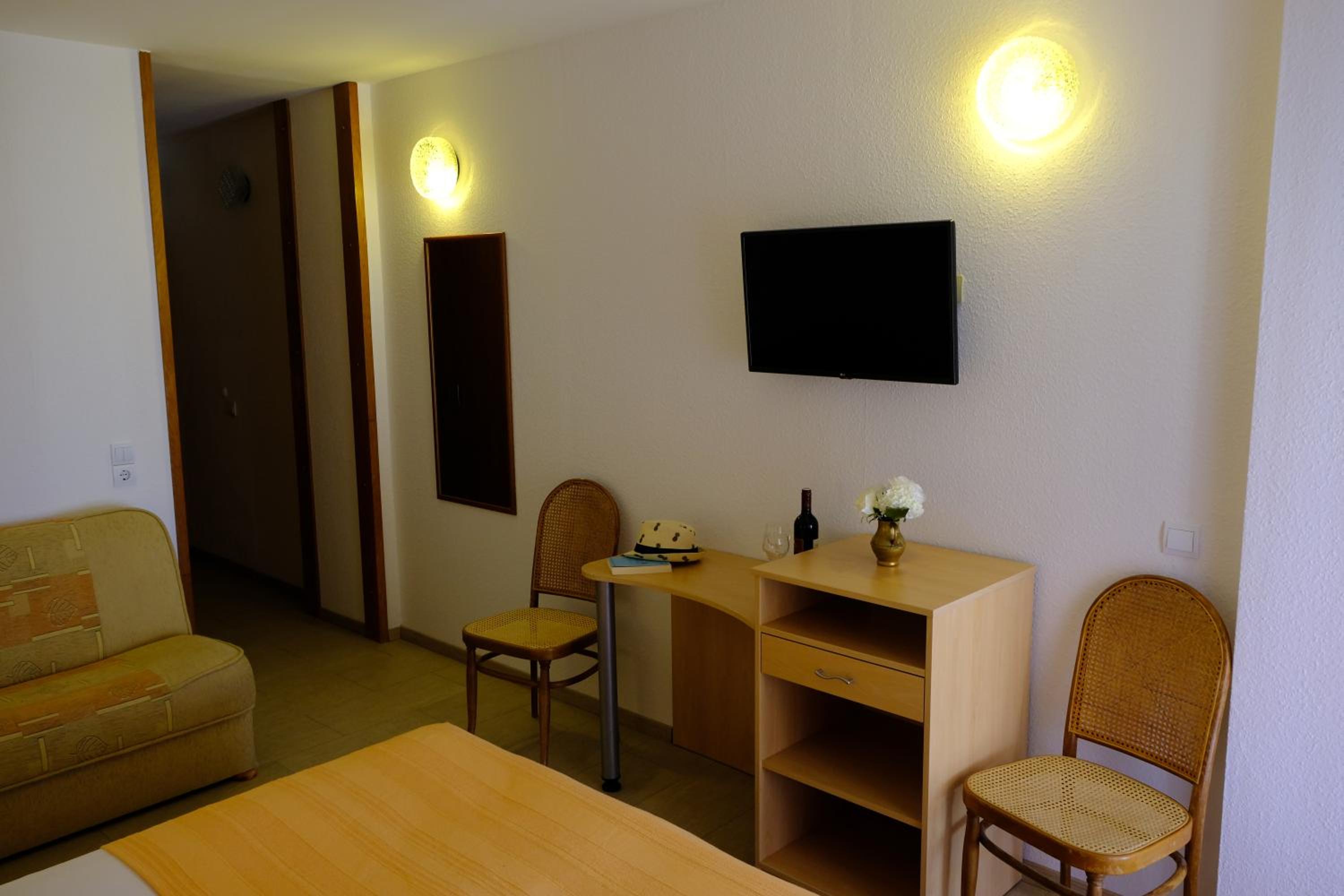 Photo 17