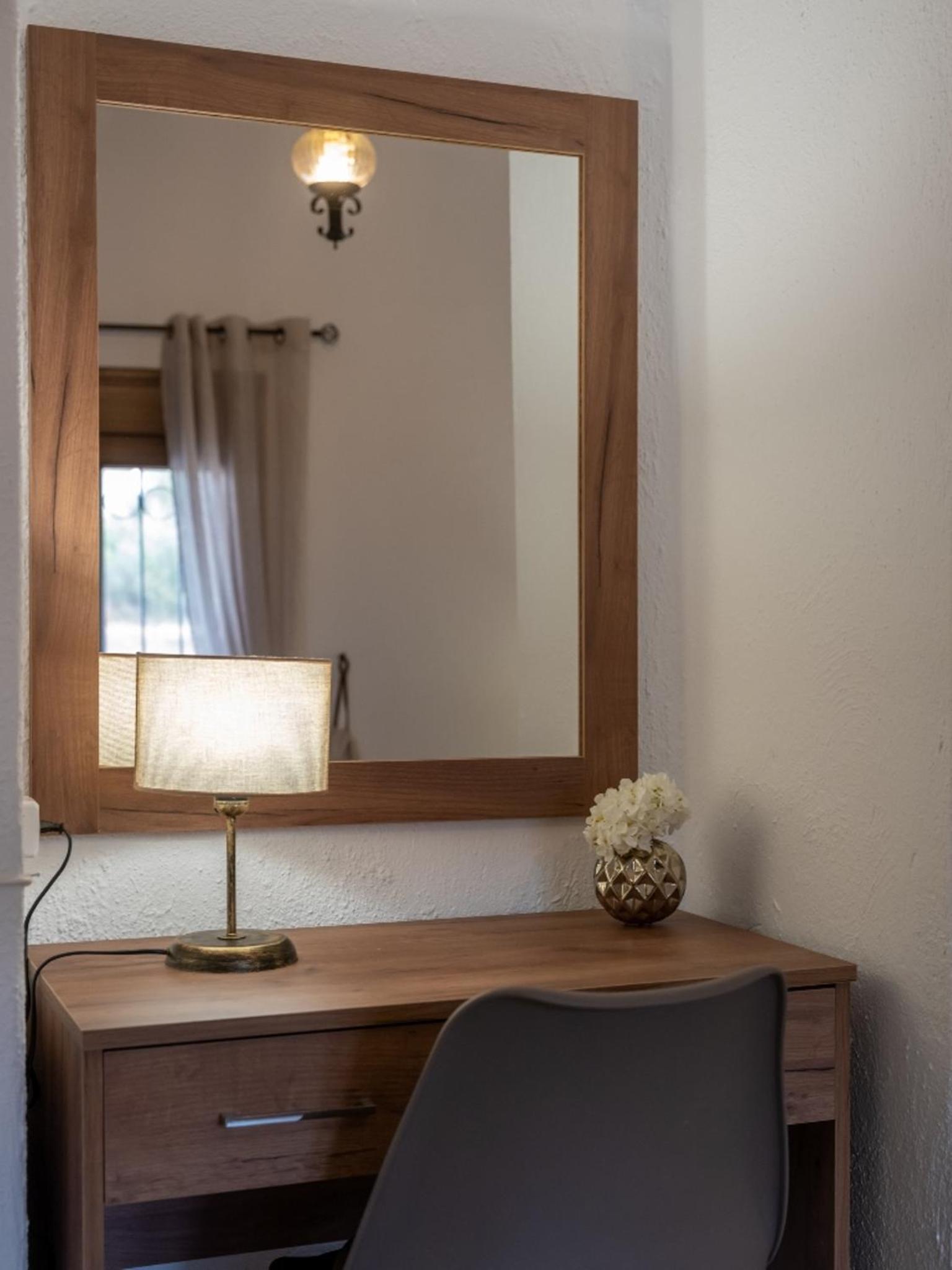 Atalanti Seaside Junior Suites, Beachfront