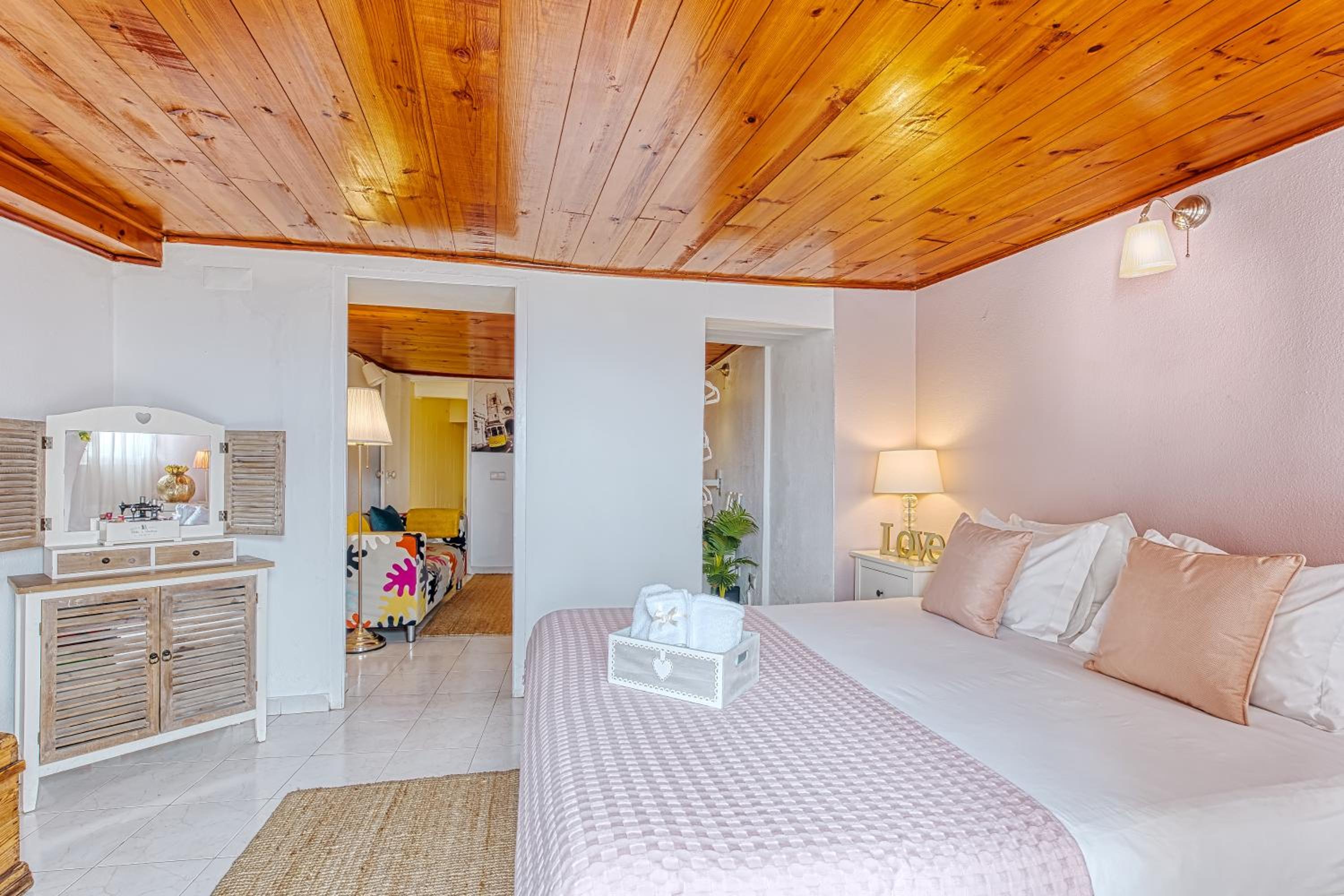Dolls House at downtown view 5