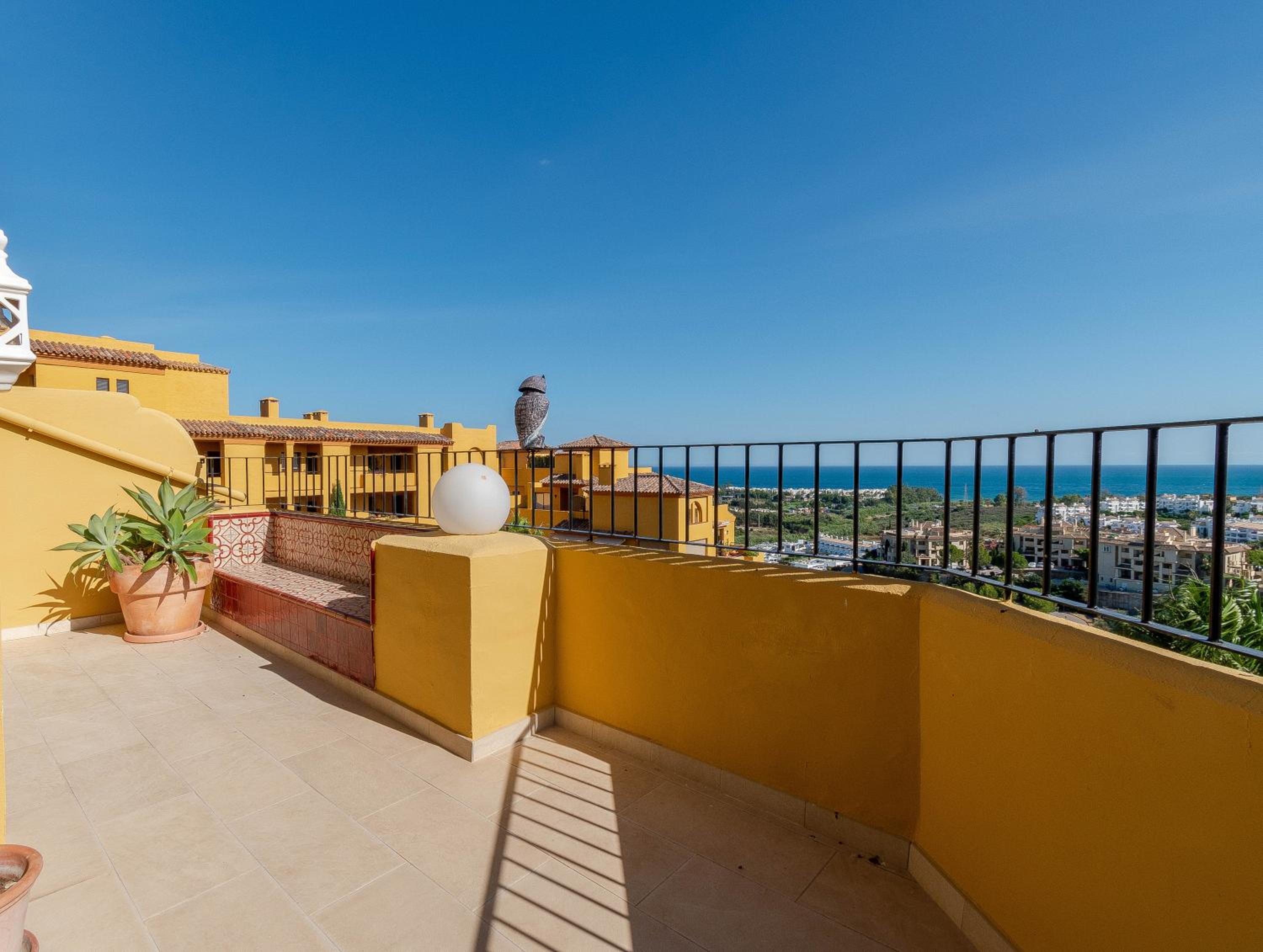 Best Duplex in Selwo - Seaviews view 3