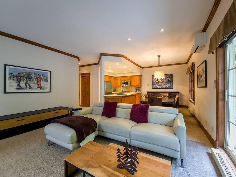 Tremblant Prestige - Plateau 202-5