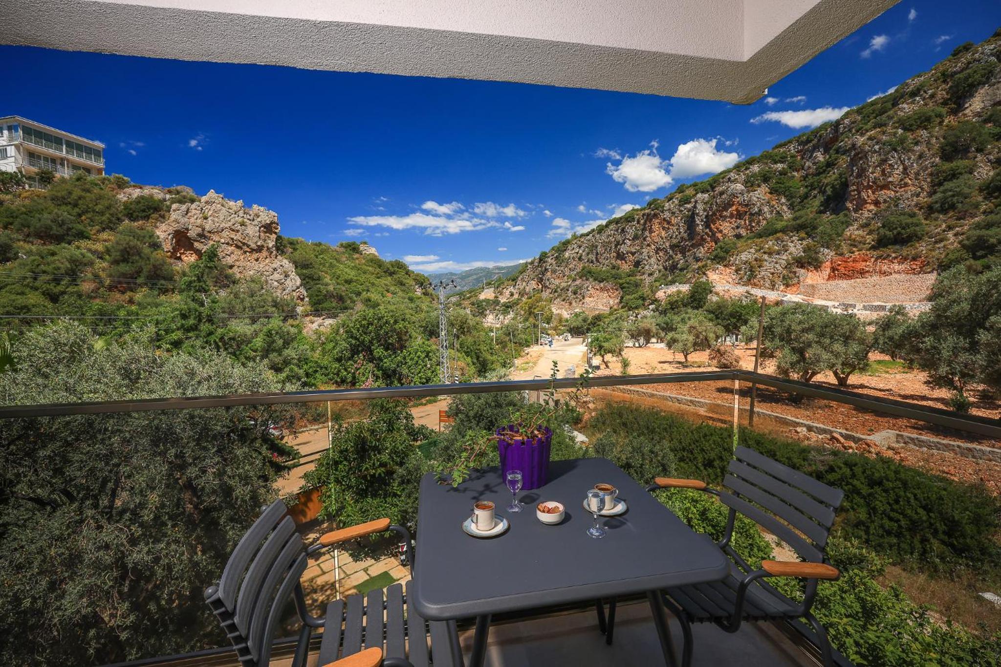 Harnup Apart en Kas — balance & terrace