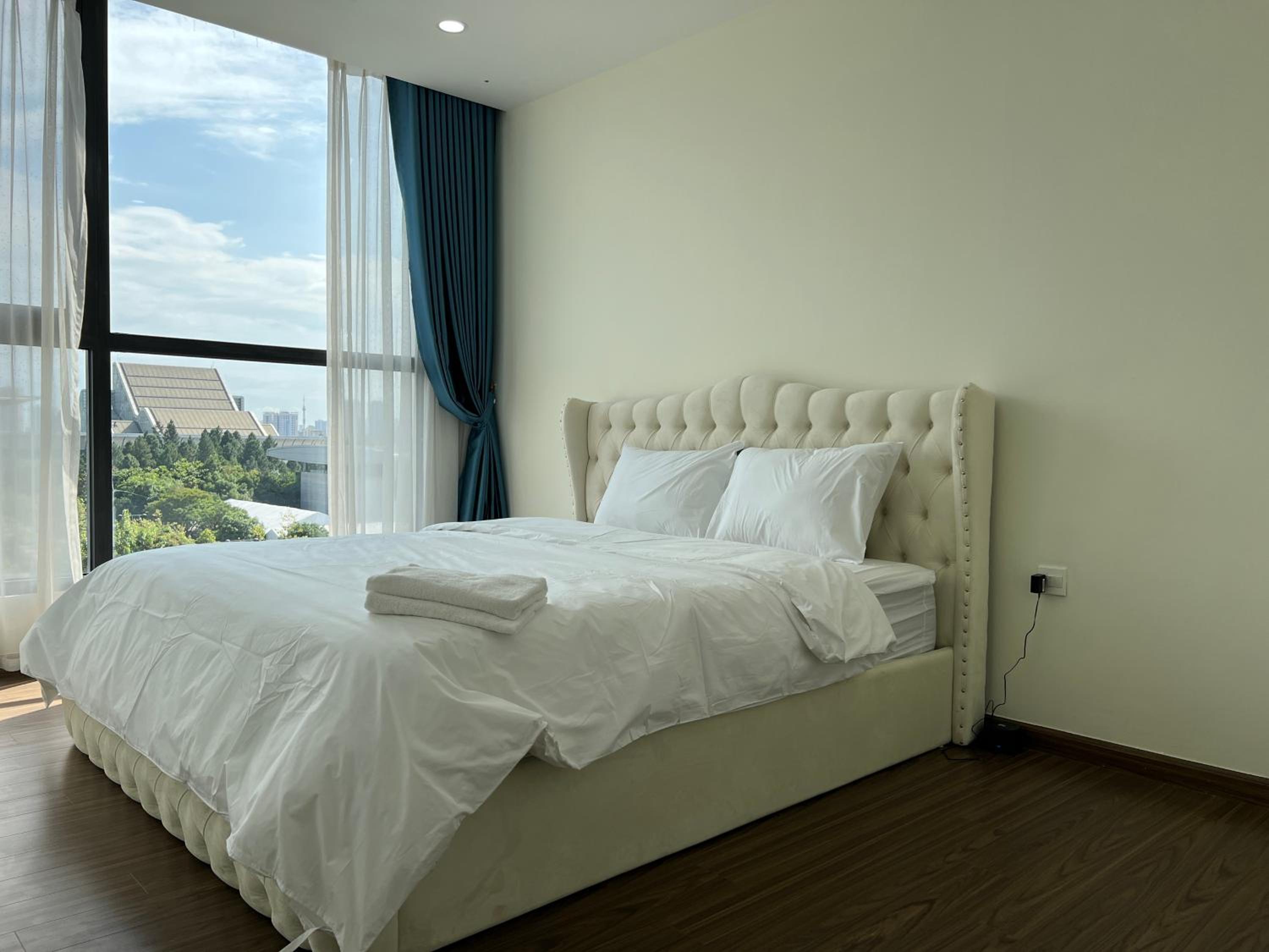 Vinhomes Westpoint cạnh Trung Tâm Hội Nghị QG