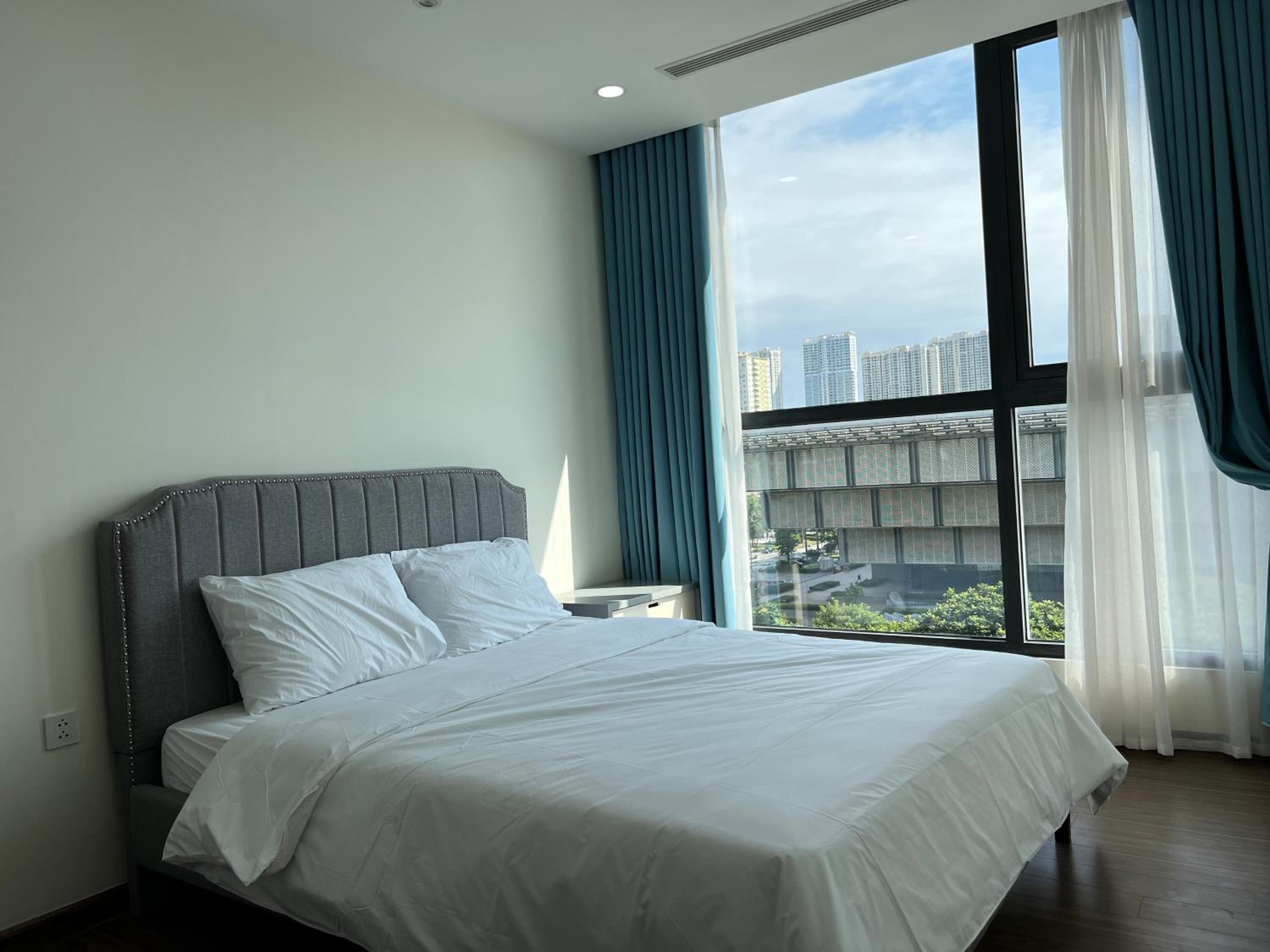 Vinhomes Westpoint cạnh Trung Tâm Hội Nghị QG