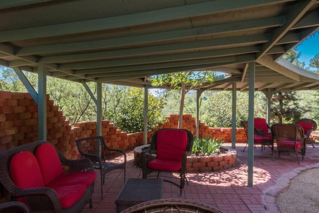 Kapila Gardens Family Retreat w/ private pool