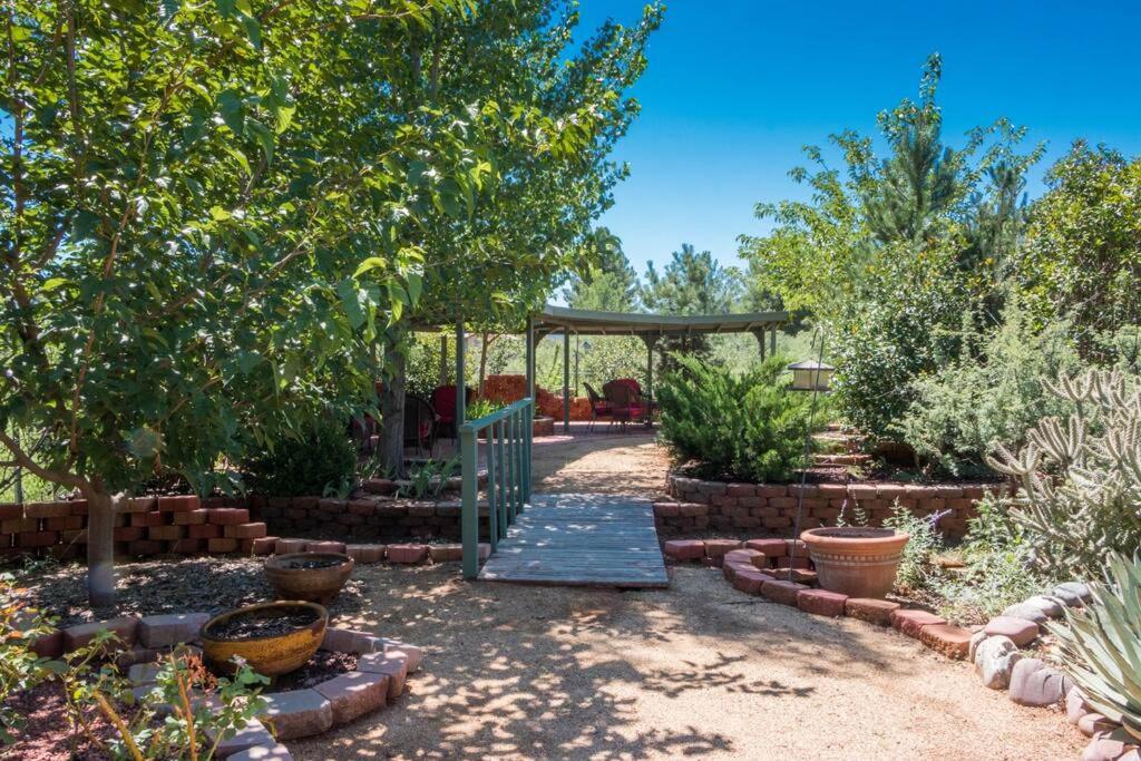 Kapila Gardens Family Retreat w/ private pool