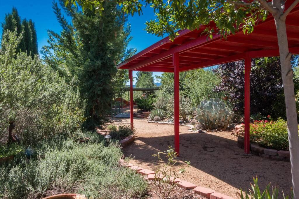 Kapila Gardens Family Retreat w/ private pool