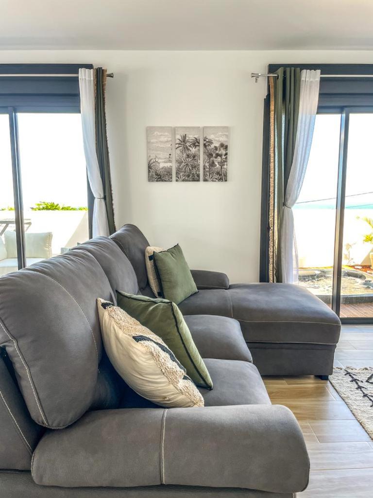 Villa cap sud and spa 1 view 3