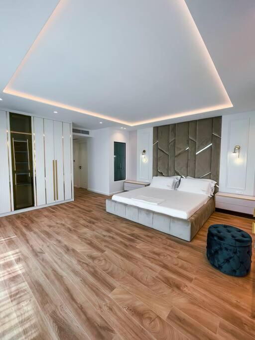 Palmera VIP Vila