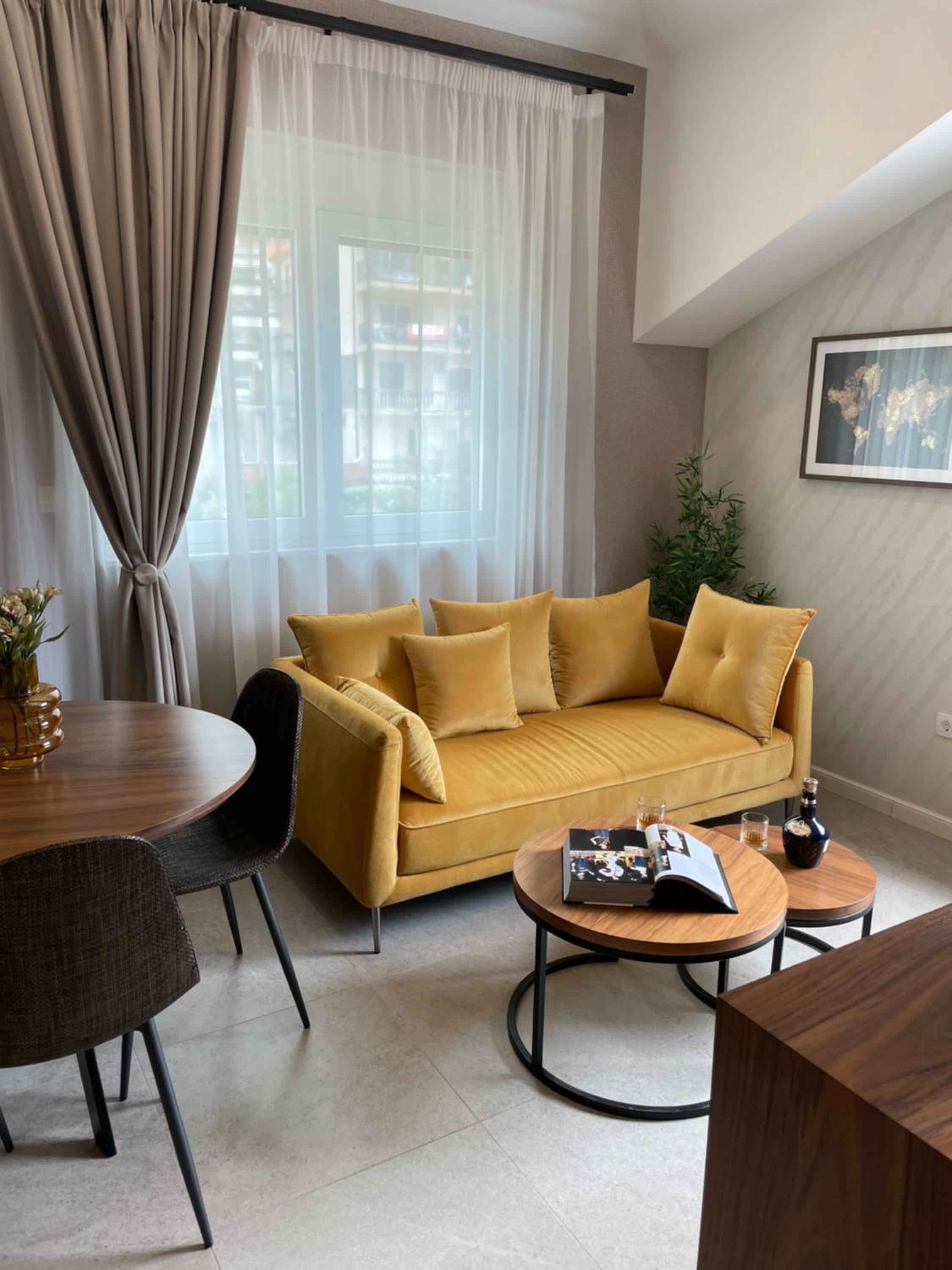 Enyana Luxury Suites