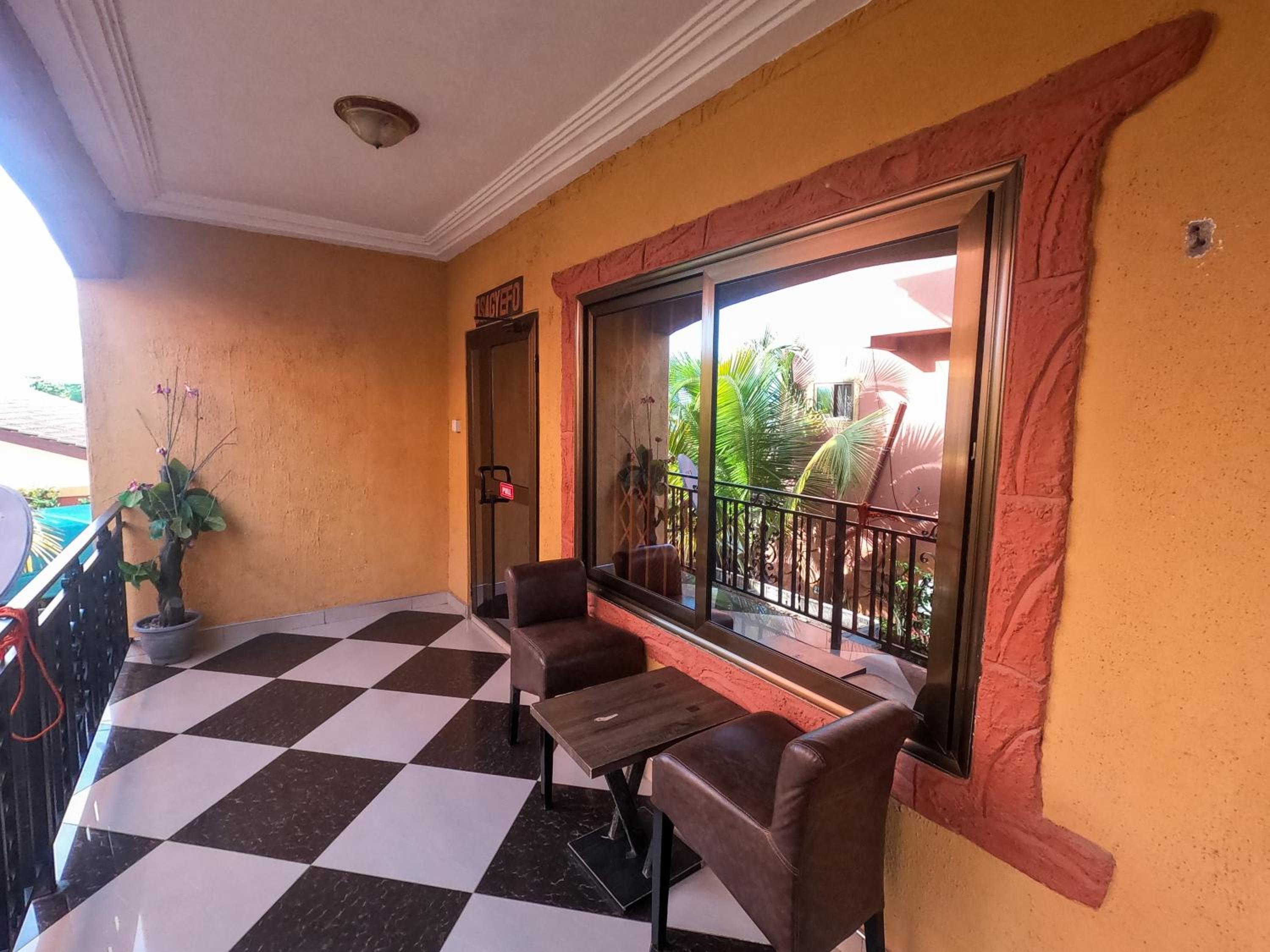 Obuoba Village Guest House & Apartments