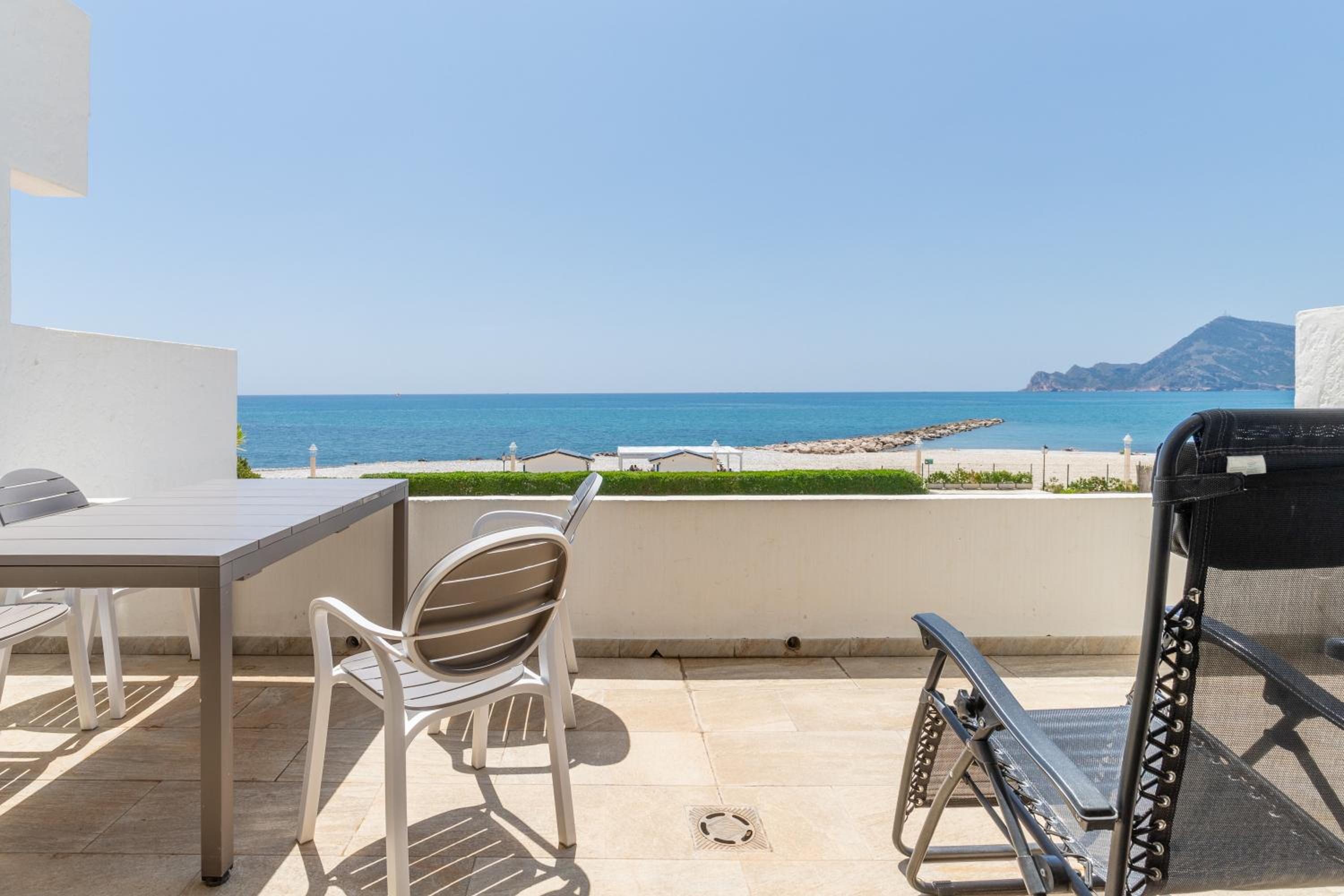 Top first line apartment Altea photo 5