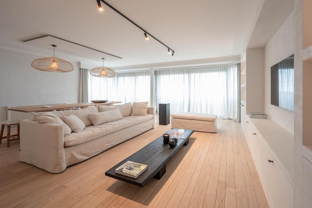 Morgenzon stijlvol appartement met garage, Knokke