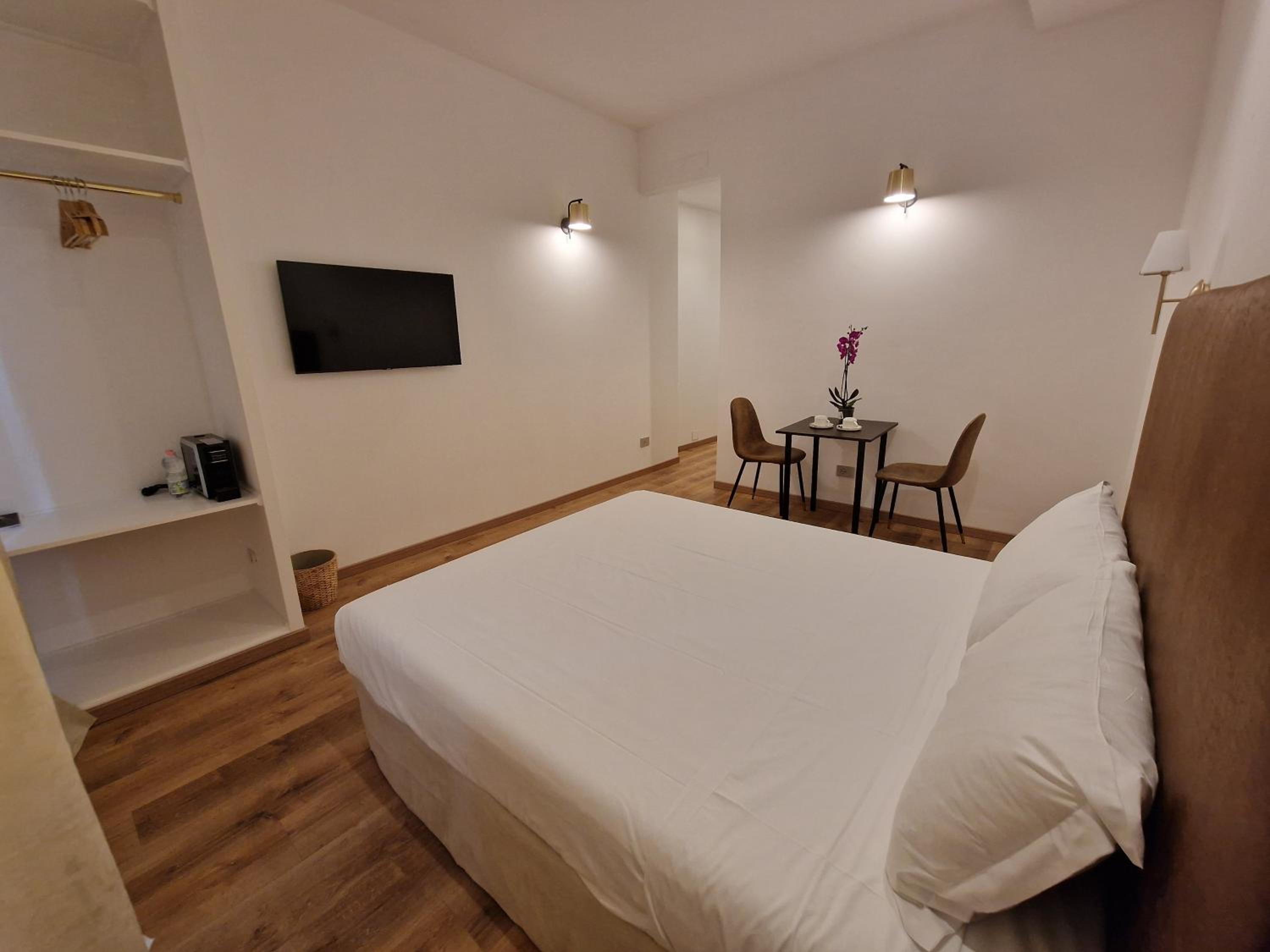Cuma Suites