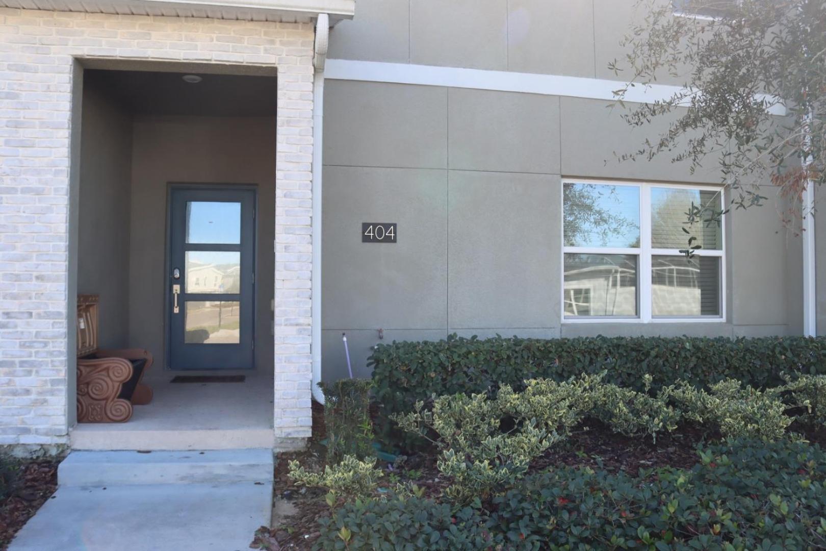 404OCA-The Retreat at ChampionsGate townhouse view 2