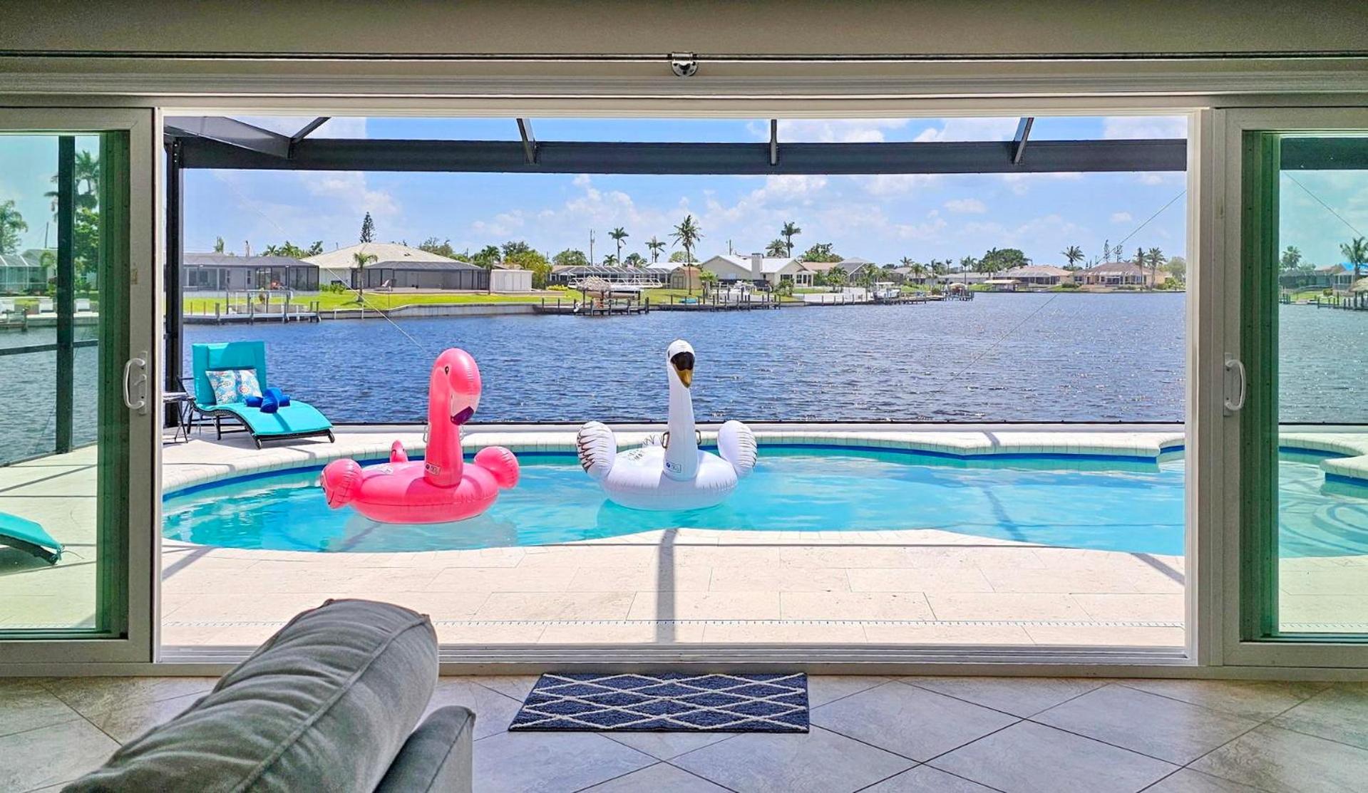 Punta Gorda Vacations - Spacious Outdoor Dining, Pool, Great Neighborhood! - Property Image 1