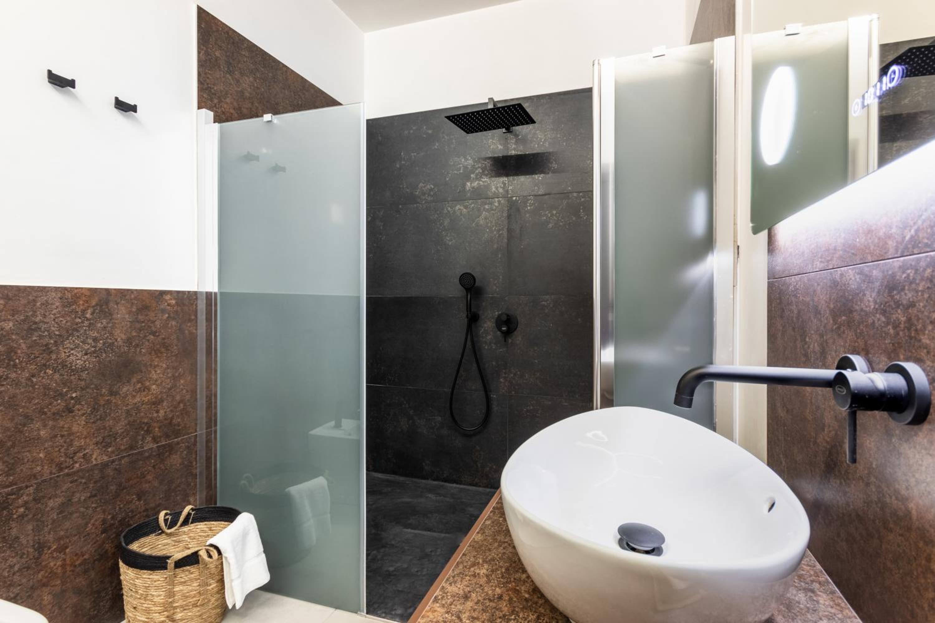 Lior Apartment