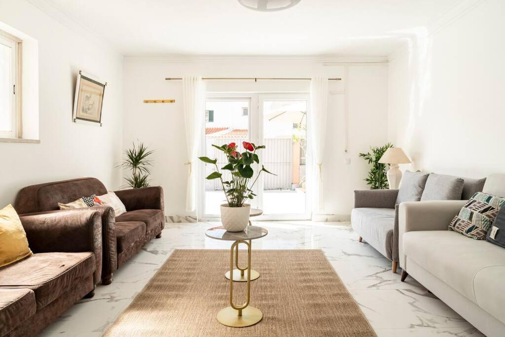 Cascais Garden Villa