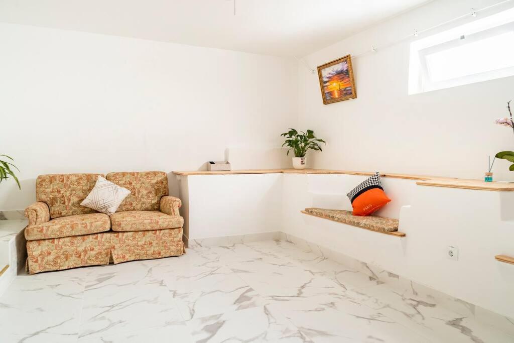 Cascais Garden Villa