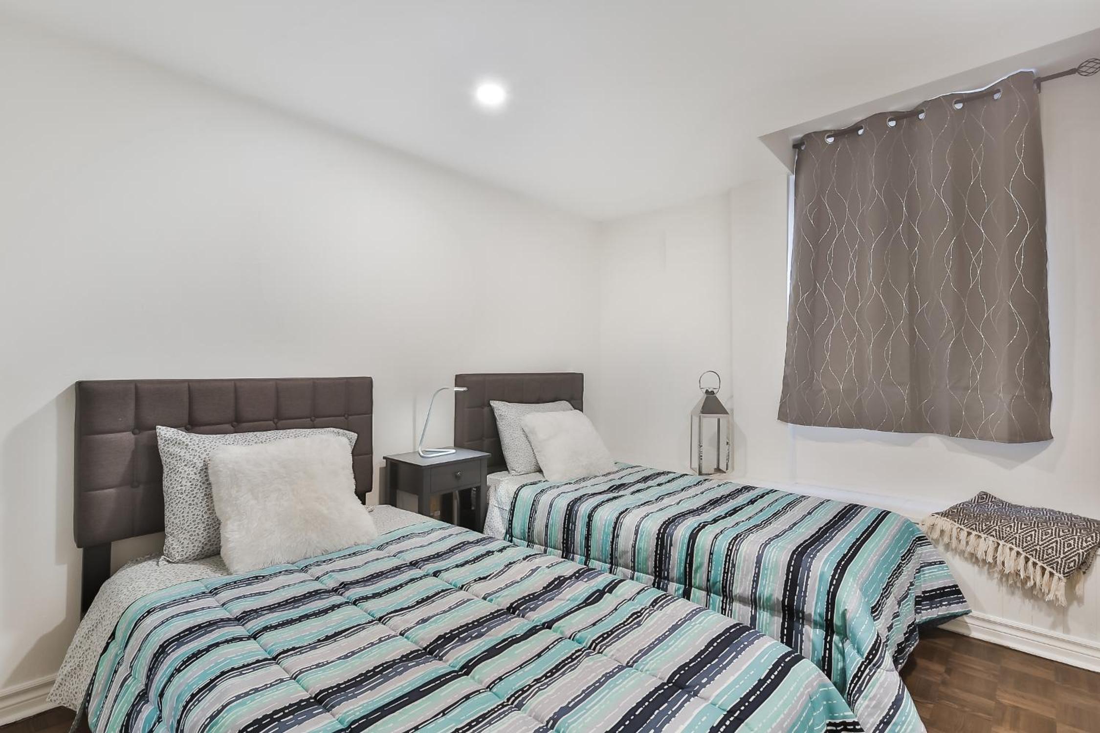 250 METERS to METRO BERRI UQAM - Spacious fully equipped APARTMENTS - 1 FREE PARKING per unit - in-unit Washer & Dryer - fully stocked KITCHEN - WORKSPACE 