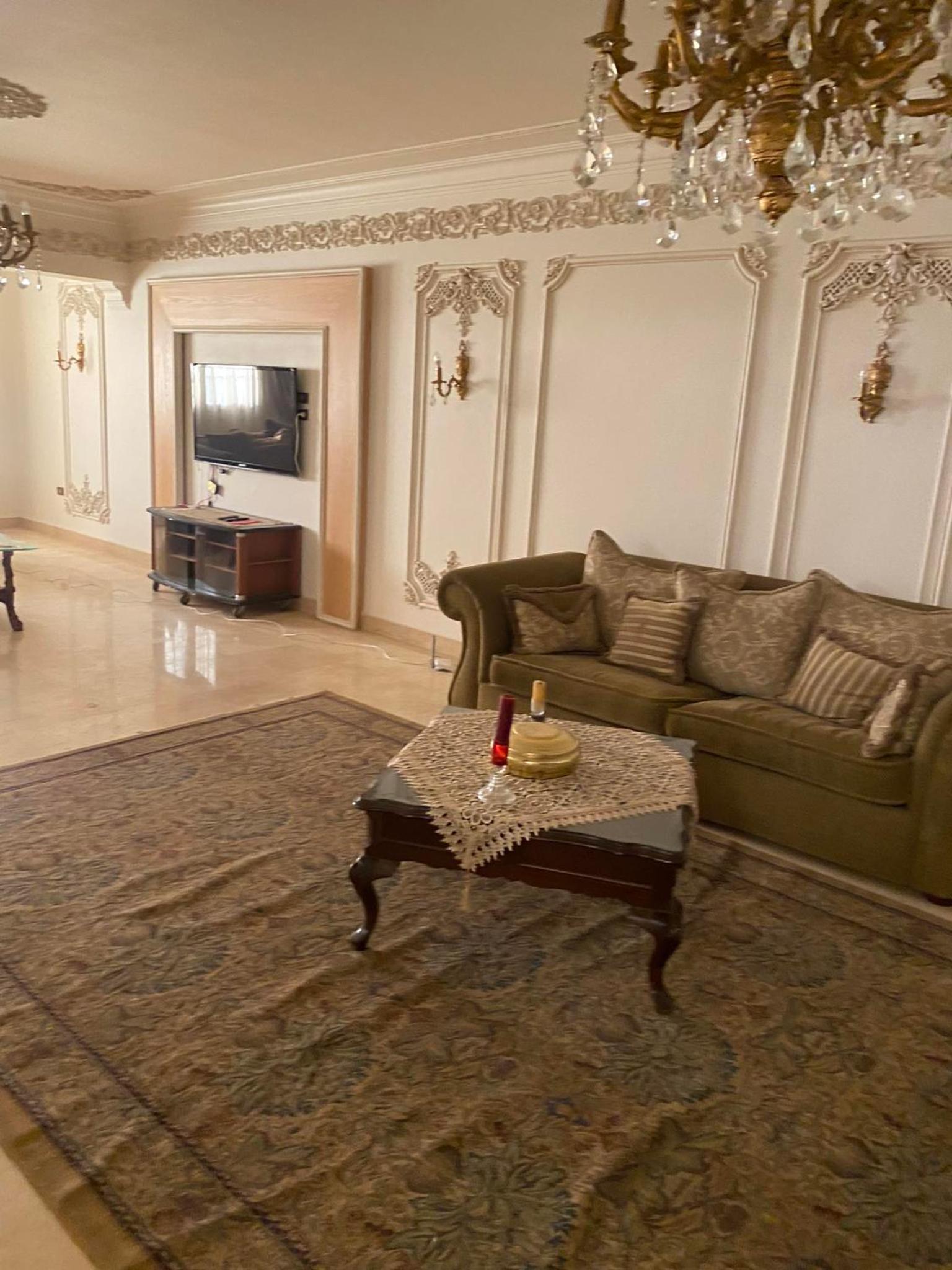 Luxurious, fully furnished and well-equipped apartment with modern amenities, stunning views, and convenient location for remote work or studying from home