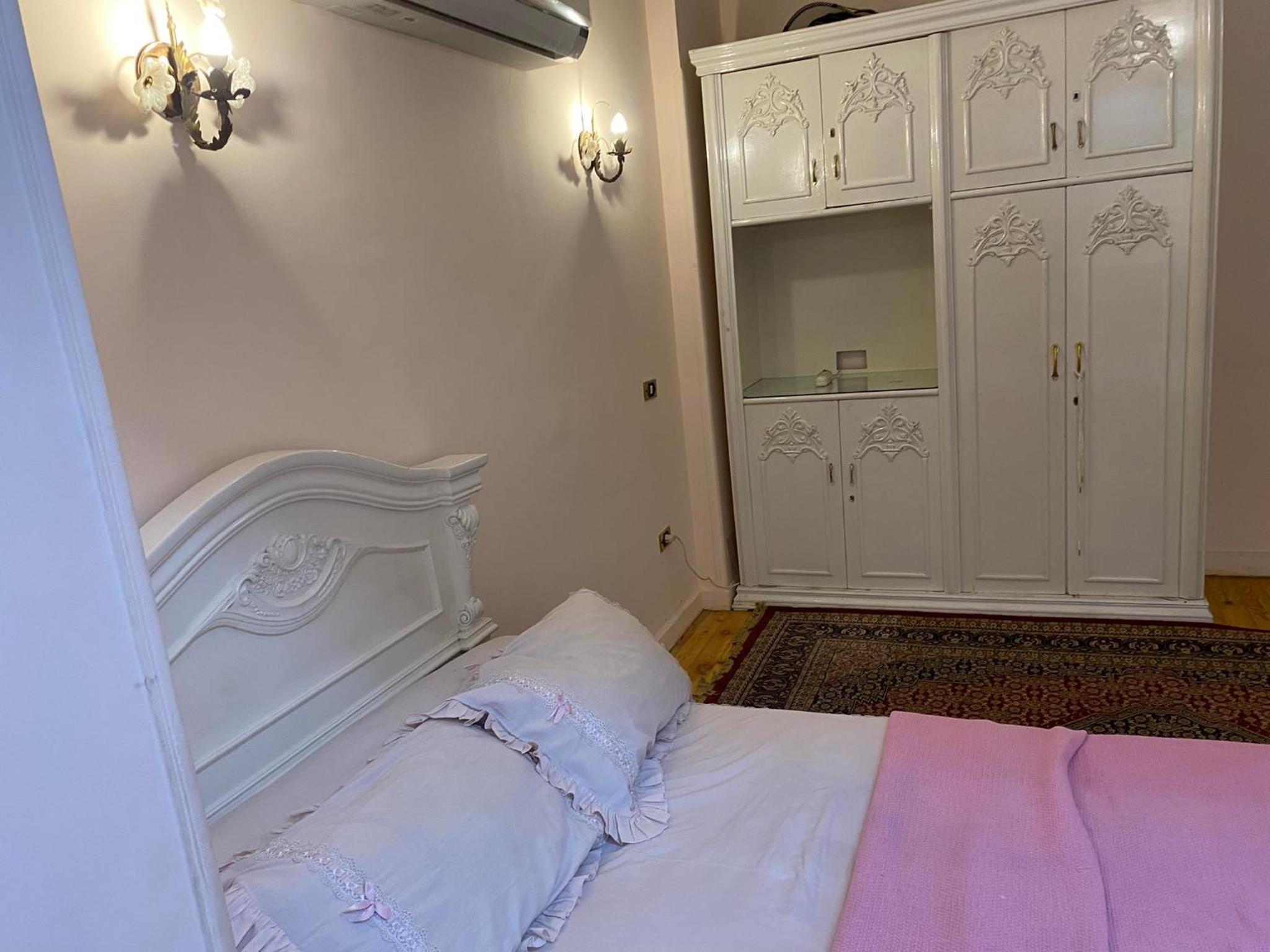 Luxurious, fully furnished and well-equipped apartment with modern amenities, stunning views, and convenient location for remote work or studying from home