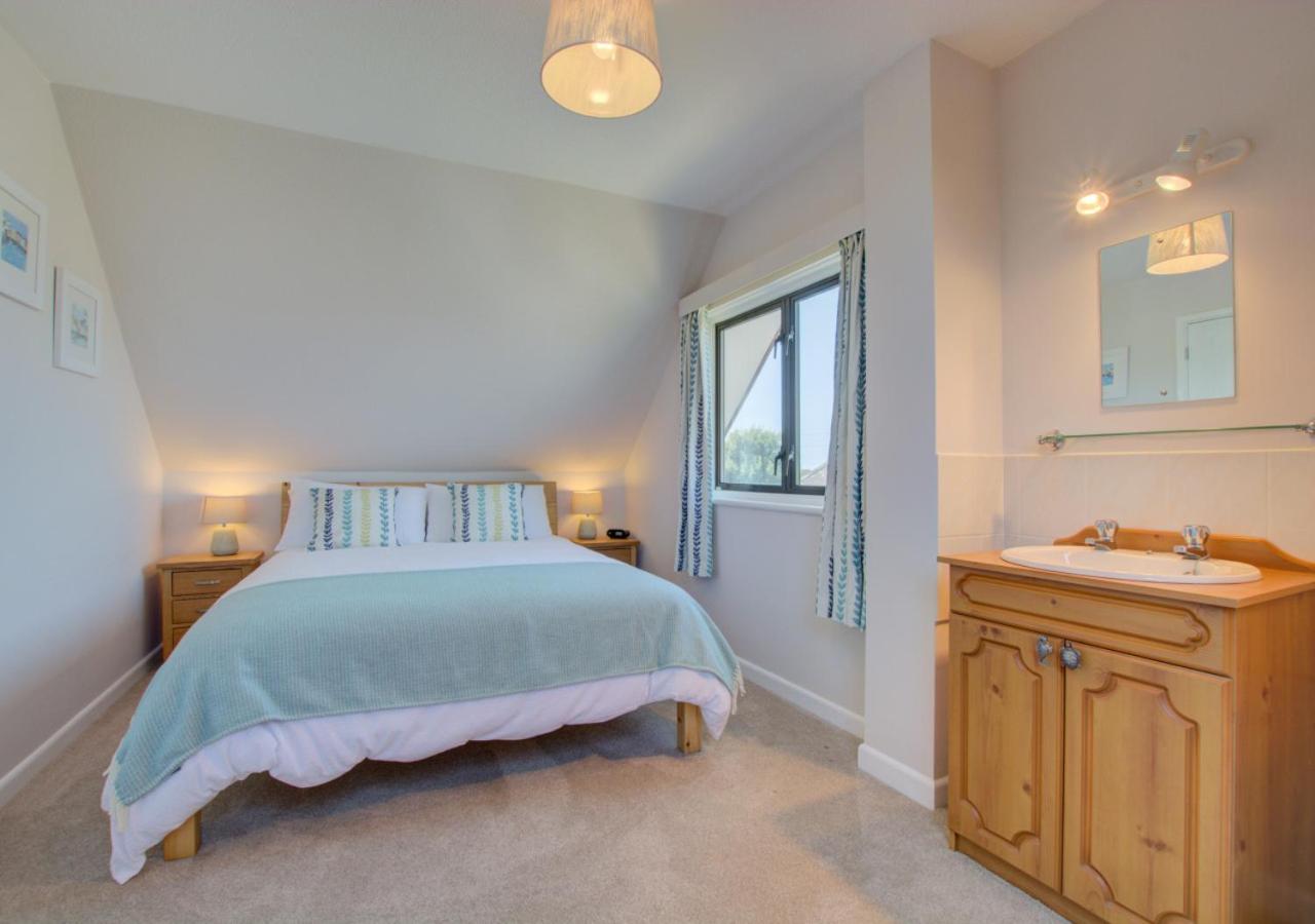 3 Bed in St. Merryn oc-p00700